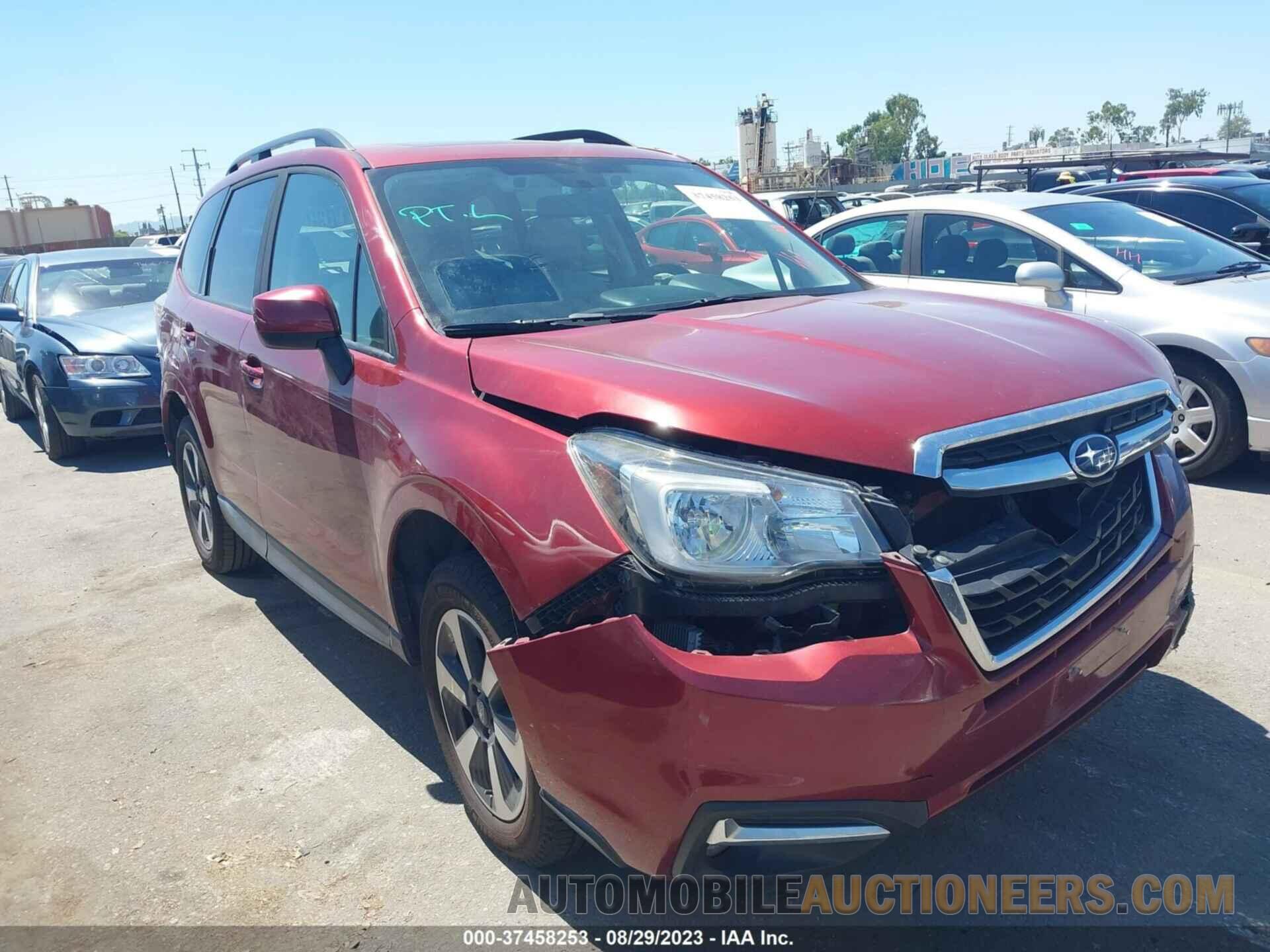 JF2SJAGC3JH467543 SUBARU FORESTER 2018