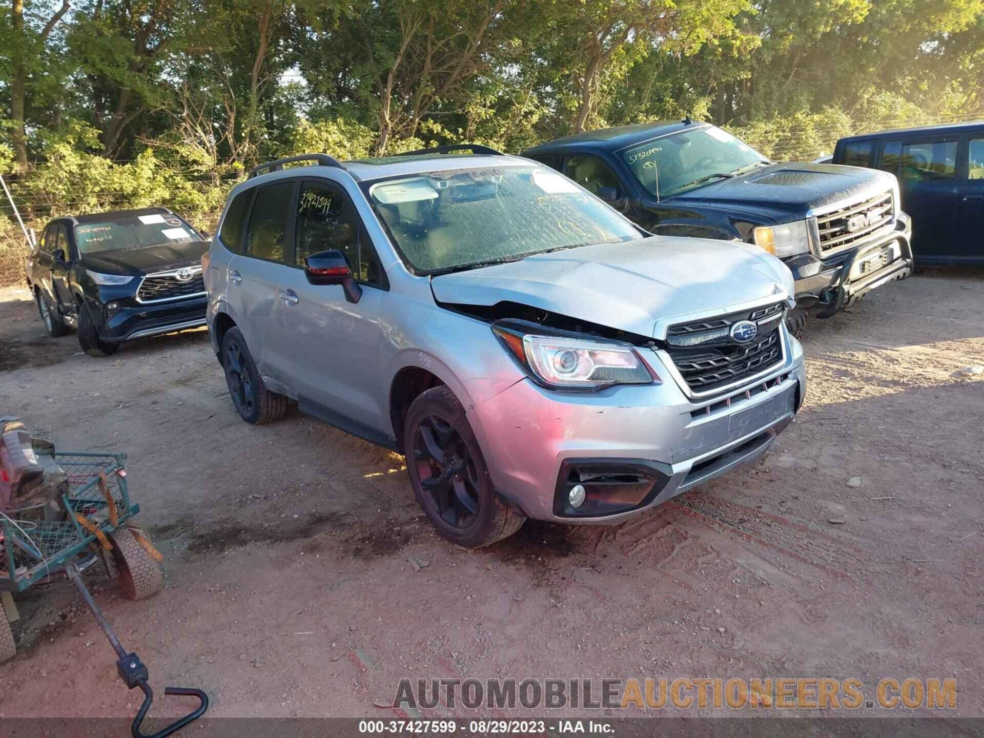 JF2SJAGC4JH570373 SUBARU FORESTER 2018