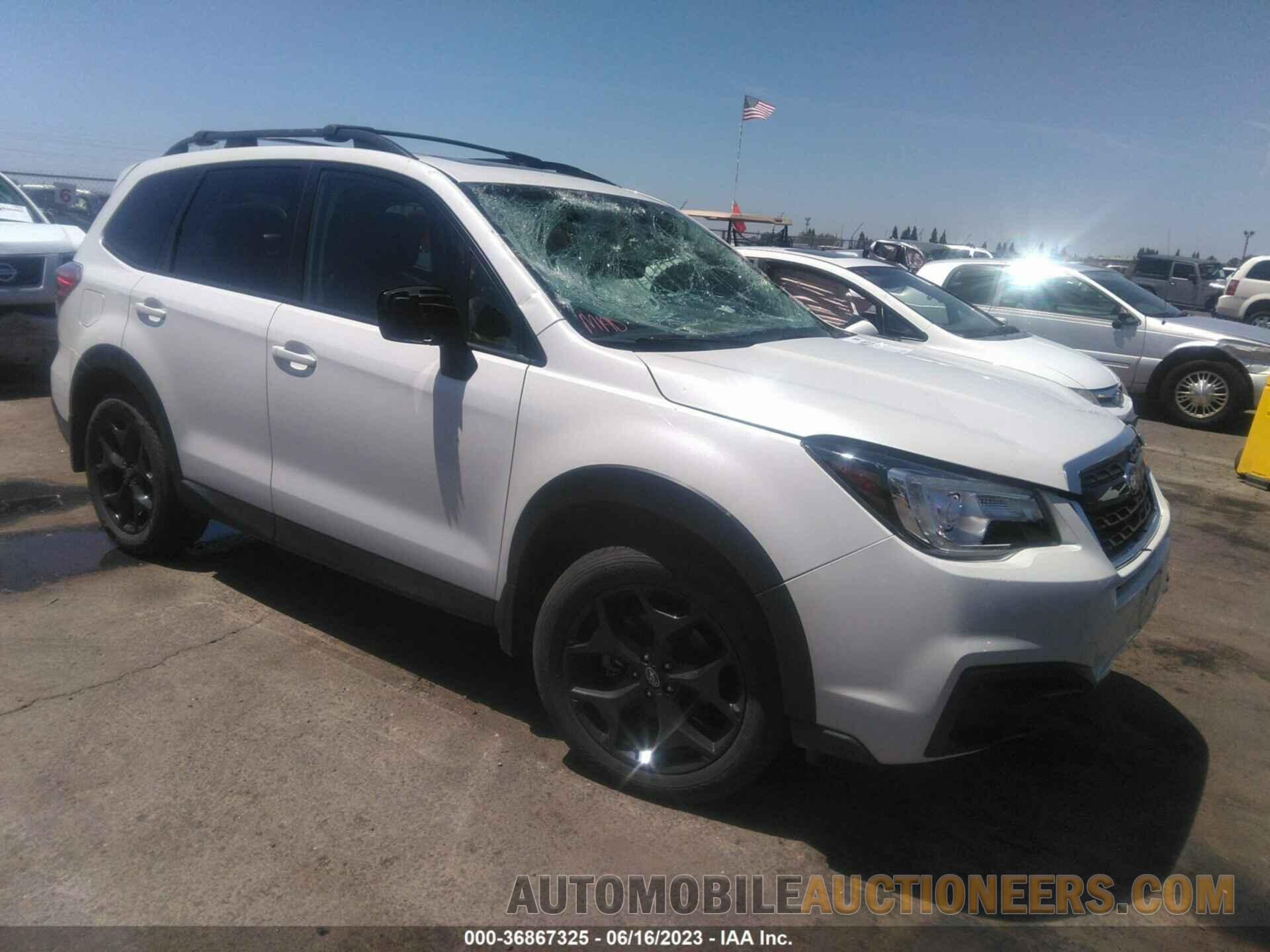 JF2SJAGC6JH549668 SUBARU FORESTER 2018