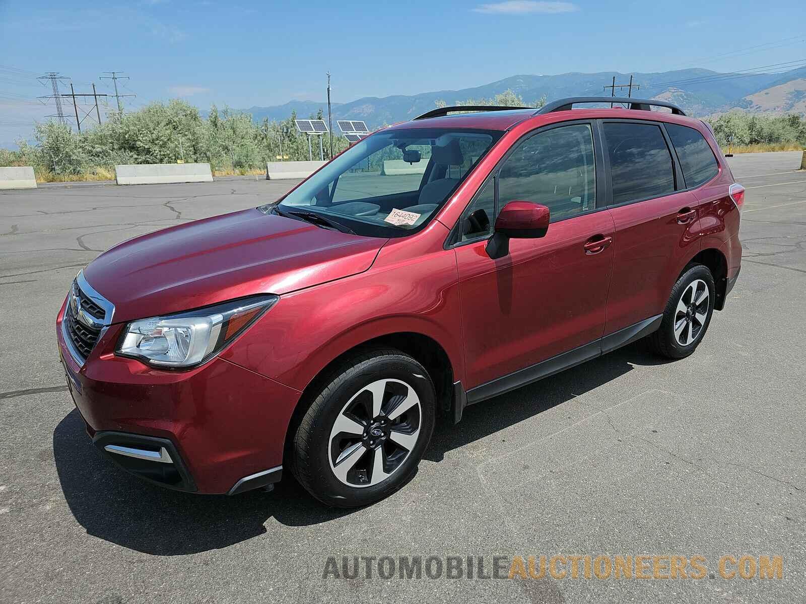 JF2SJAGC6JH556975 Subaru Forester 2018