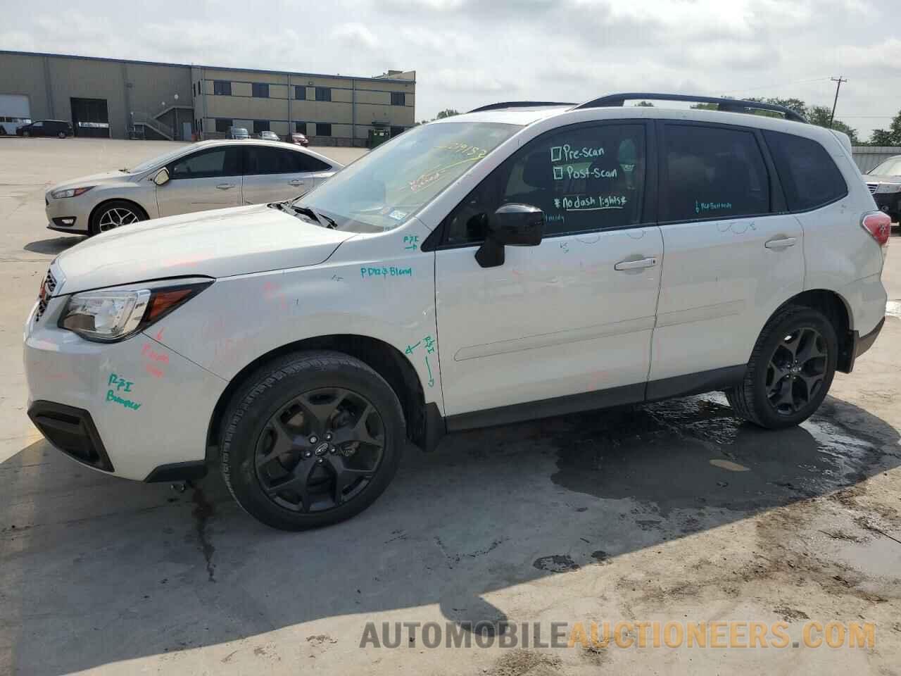 JF2SJAGC7JH577110 SUBARU FORESTER 2018