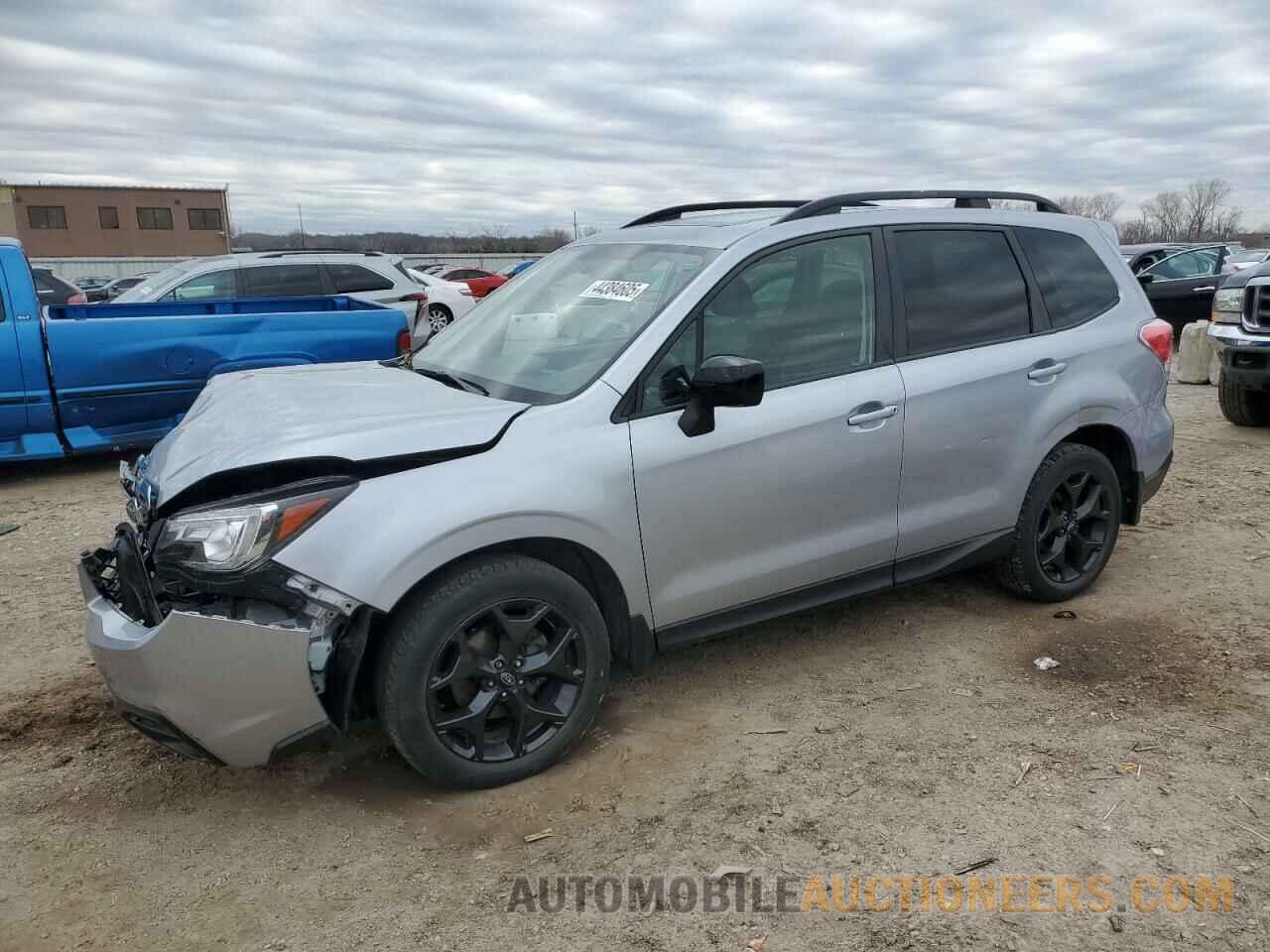 JF2SJAGC9JH576797 SUBARU FORESTER 2018