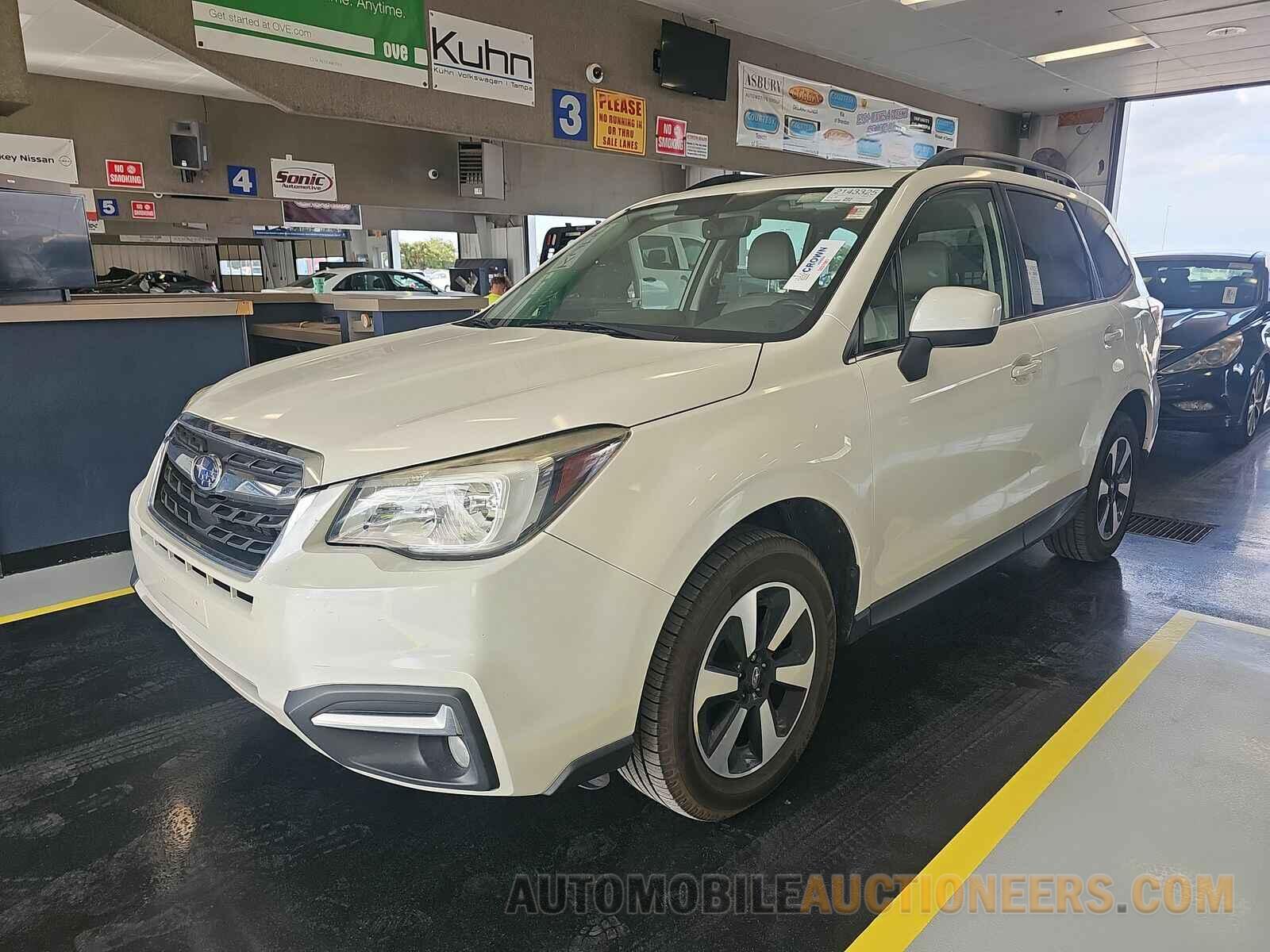 JF2SJAJC5HH548658 Subaru Forester 2017