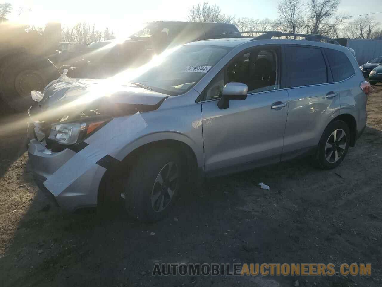 JF2SJAJCXJH499995 SUBARU FORESTER 2018