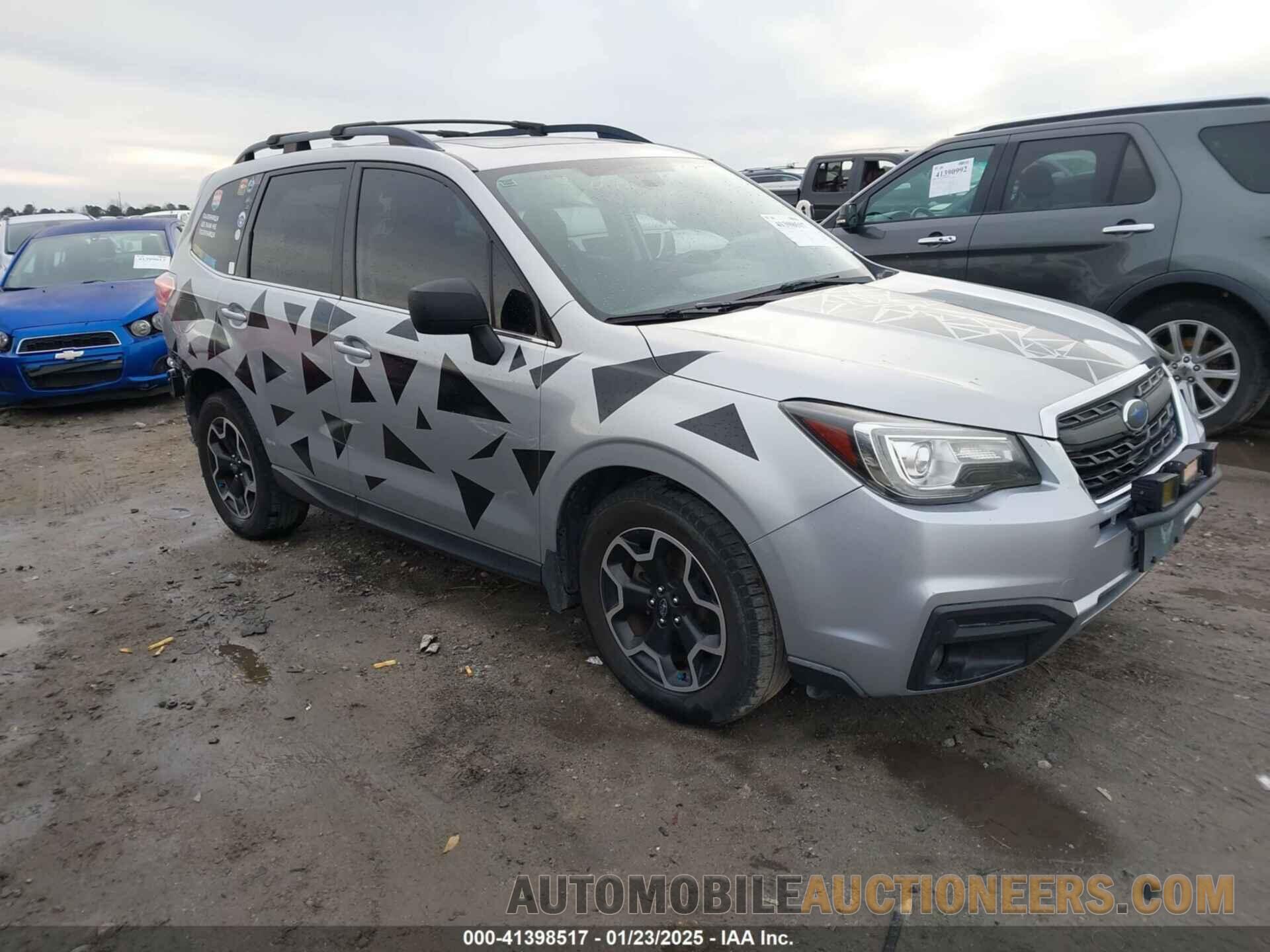 JF2SJARC7JH439662 SUBARU FORESTER 2018