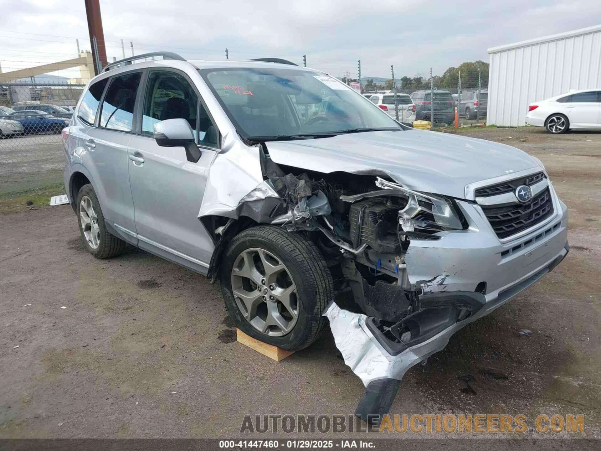 JF2SJAWC0JH563809 SUBARU FORESTER 2018