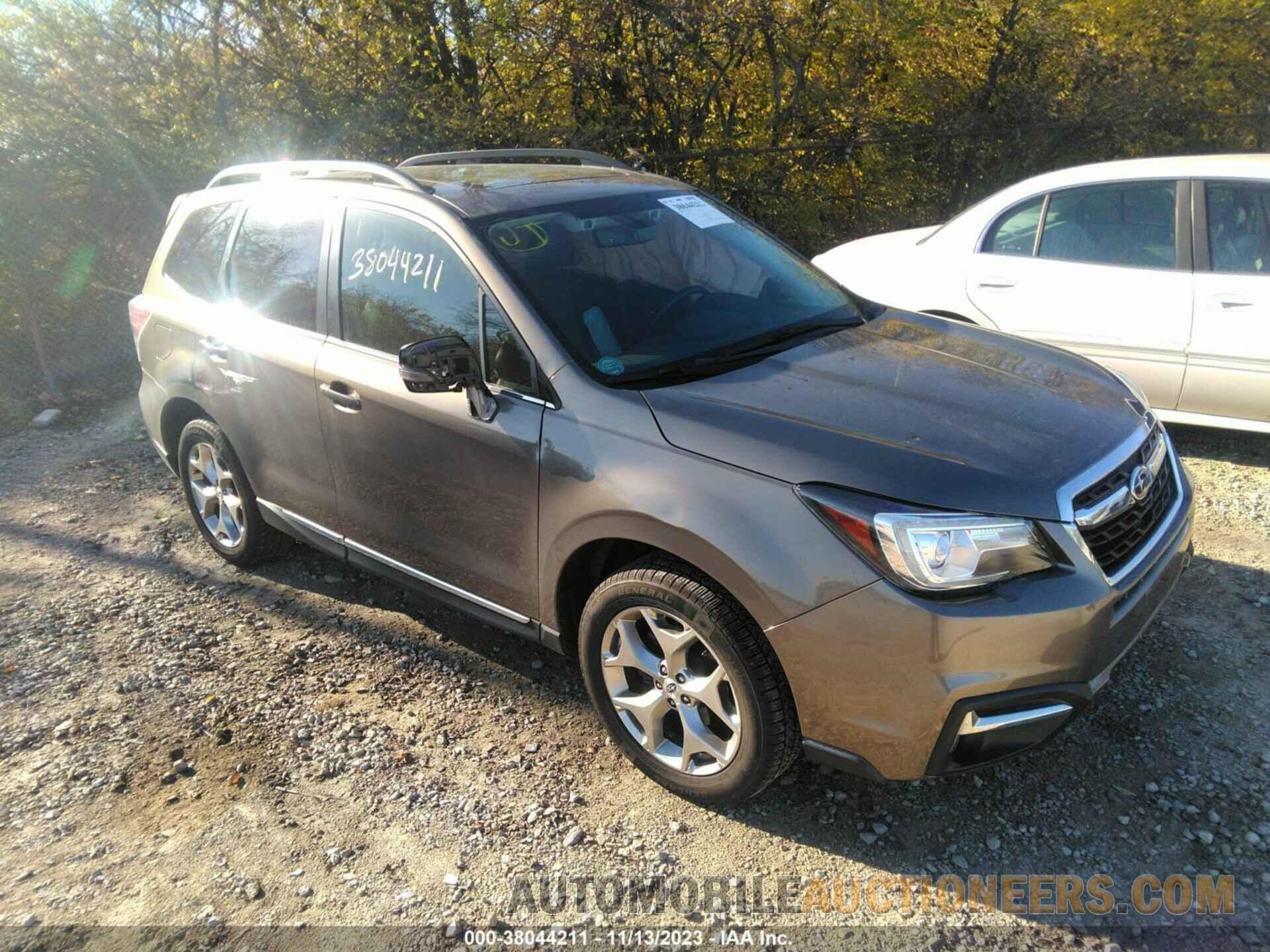 JF2SJAWC2JH503613 SUBARU FORESTER 2018