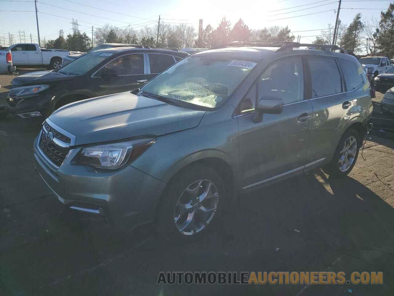 JF2SJAWC2JH529662 SUBARU FORESTER 2018