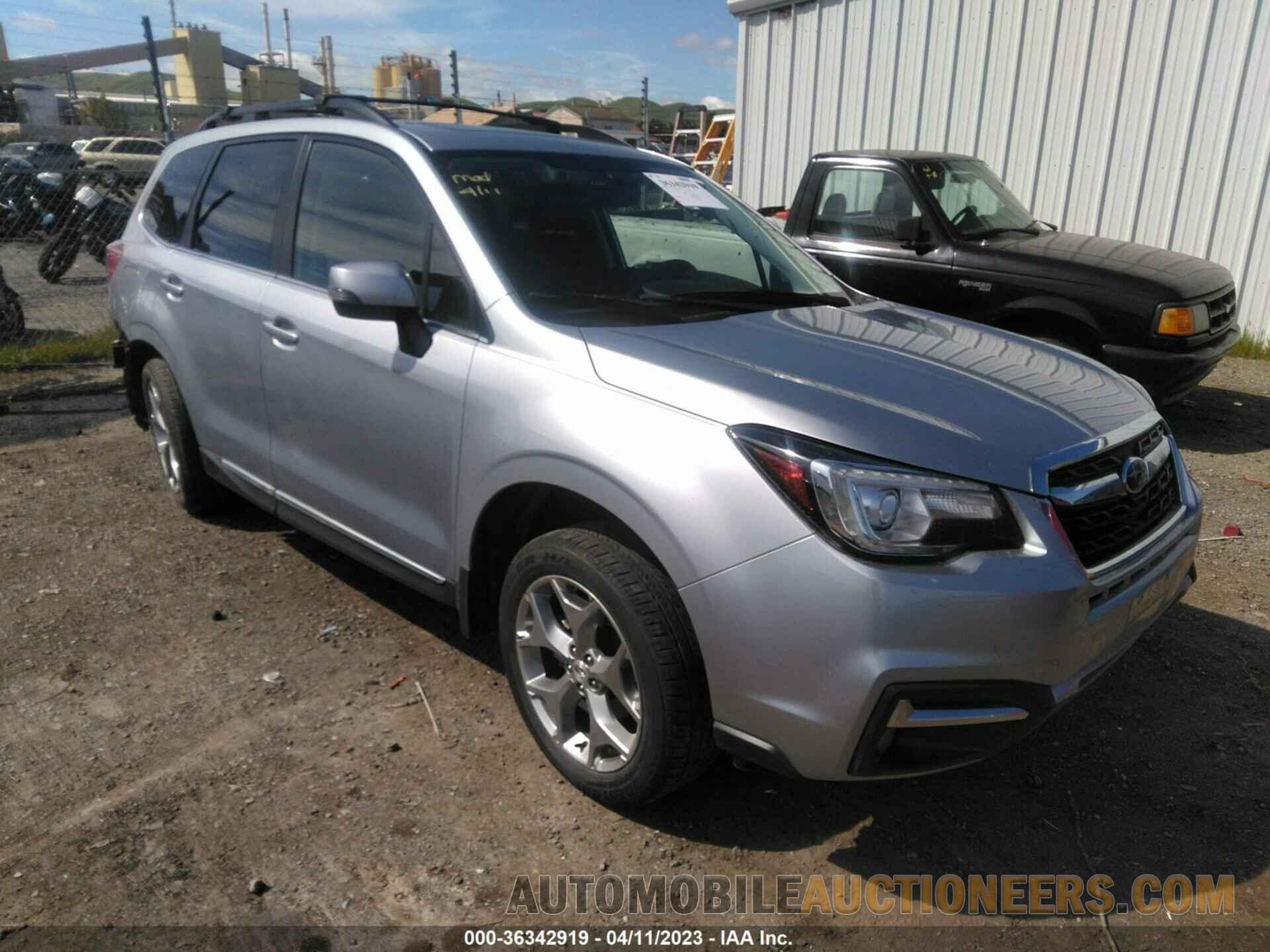 JF2SJAWC2JH558854 SUBARU FORESTER 2018