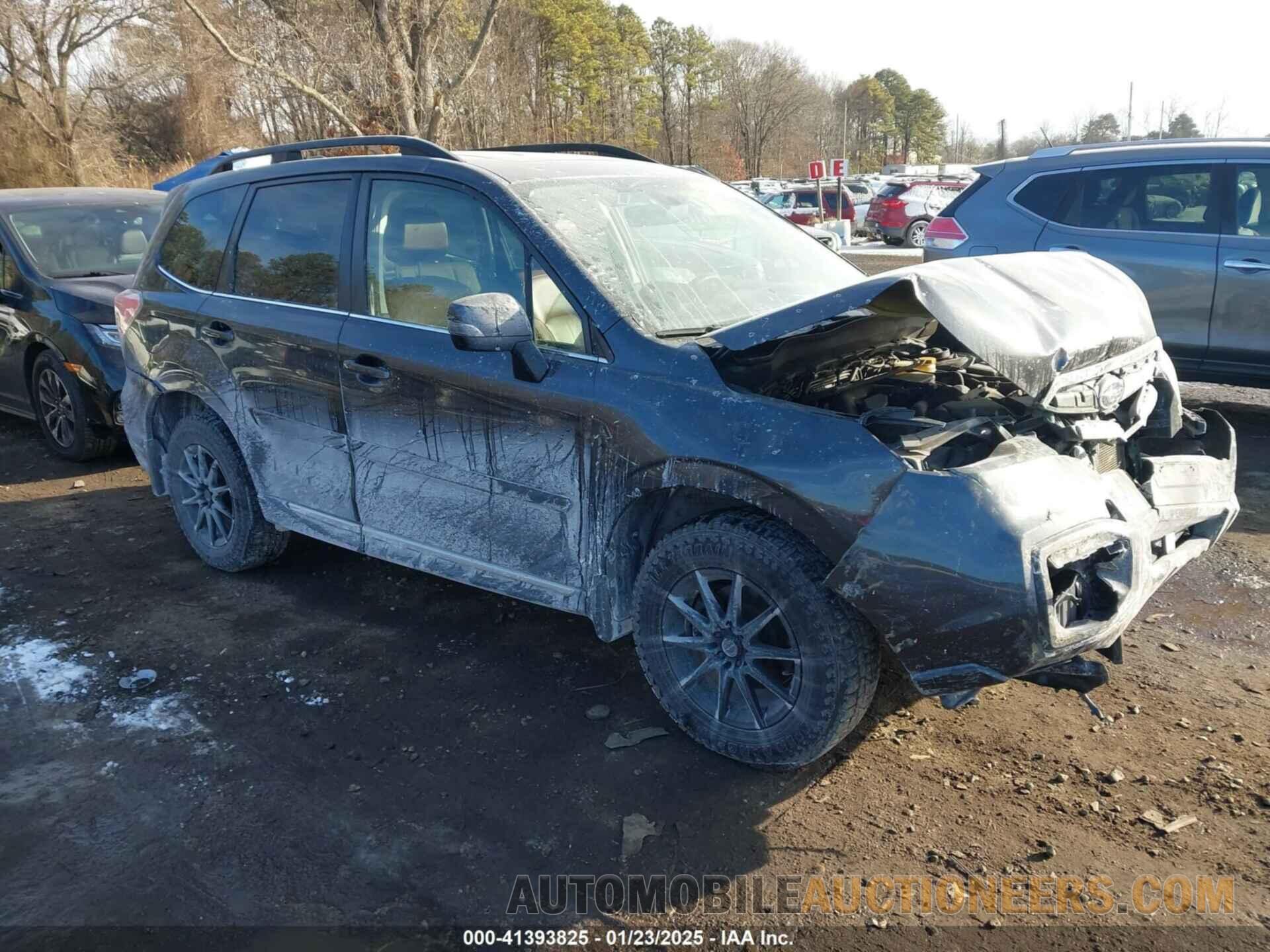 JF2SJAWC3JH414813 SUBARU FORESTER 2018