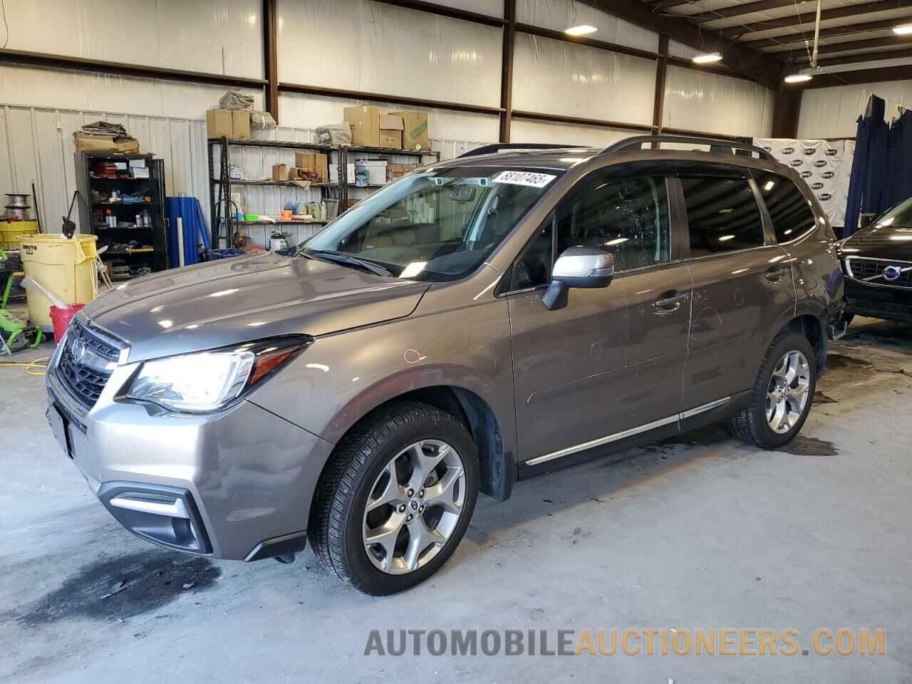 JF2SJAWC3JH516497 SUBARU FORESTER 2018