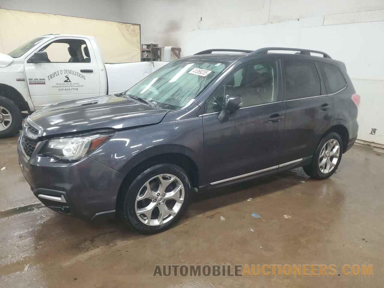 JF2SJAWC3JH530402 SUBARU FORESTER 2018