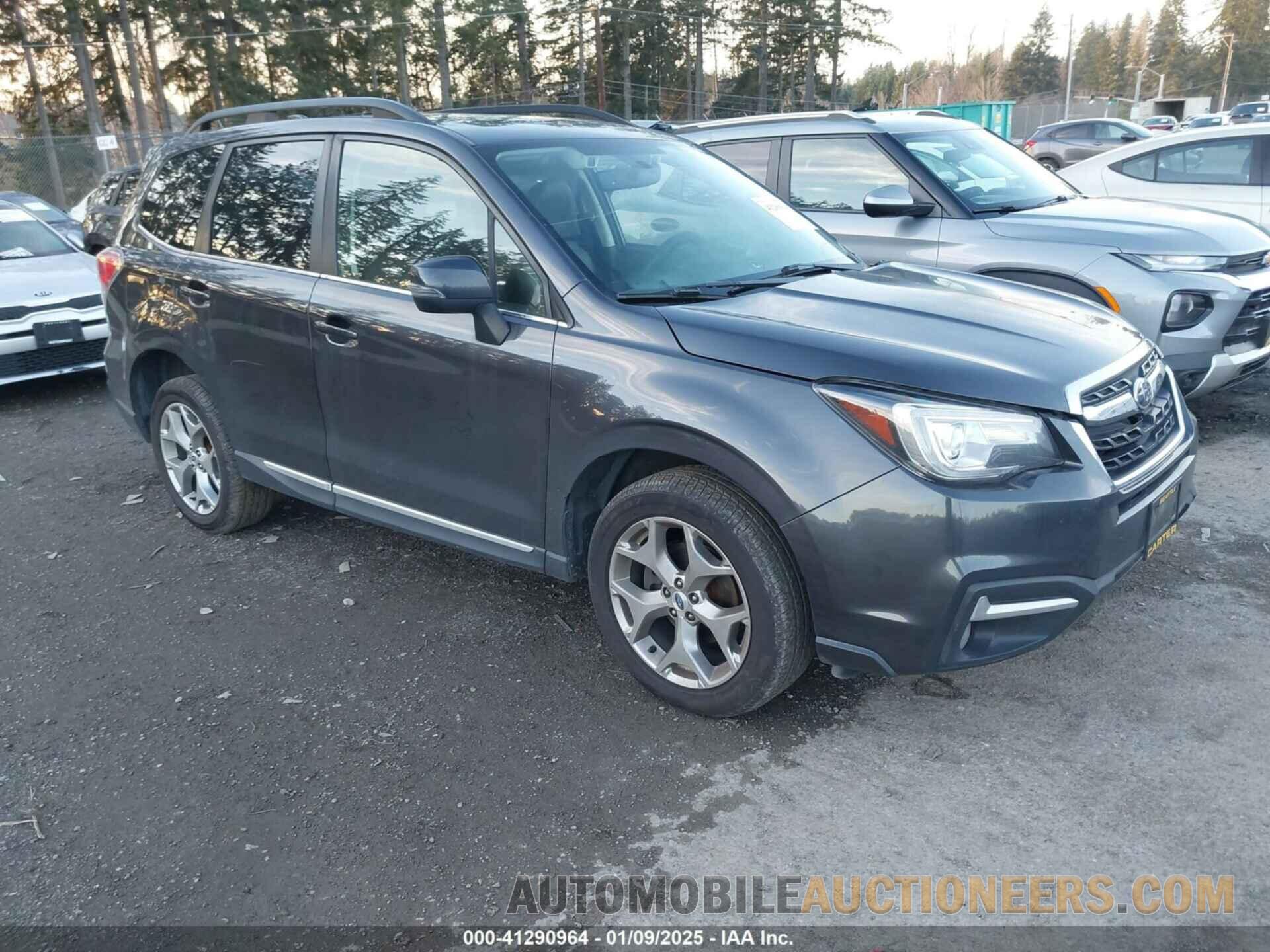 JF2SJAWC3JH552996 SUBARU FORESTER 2018