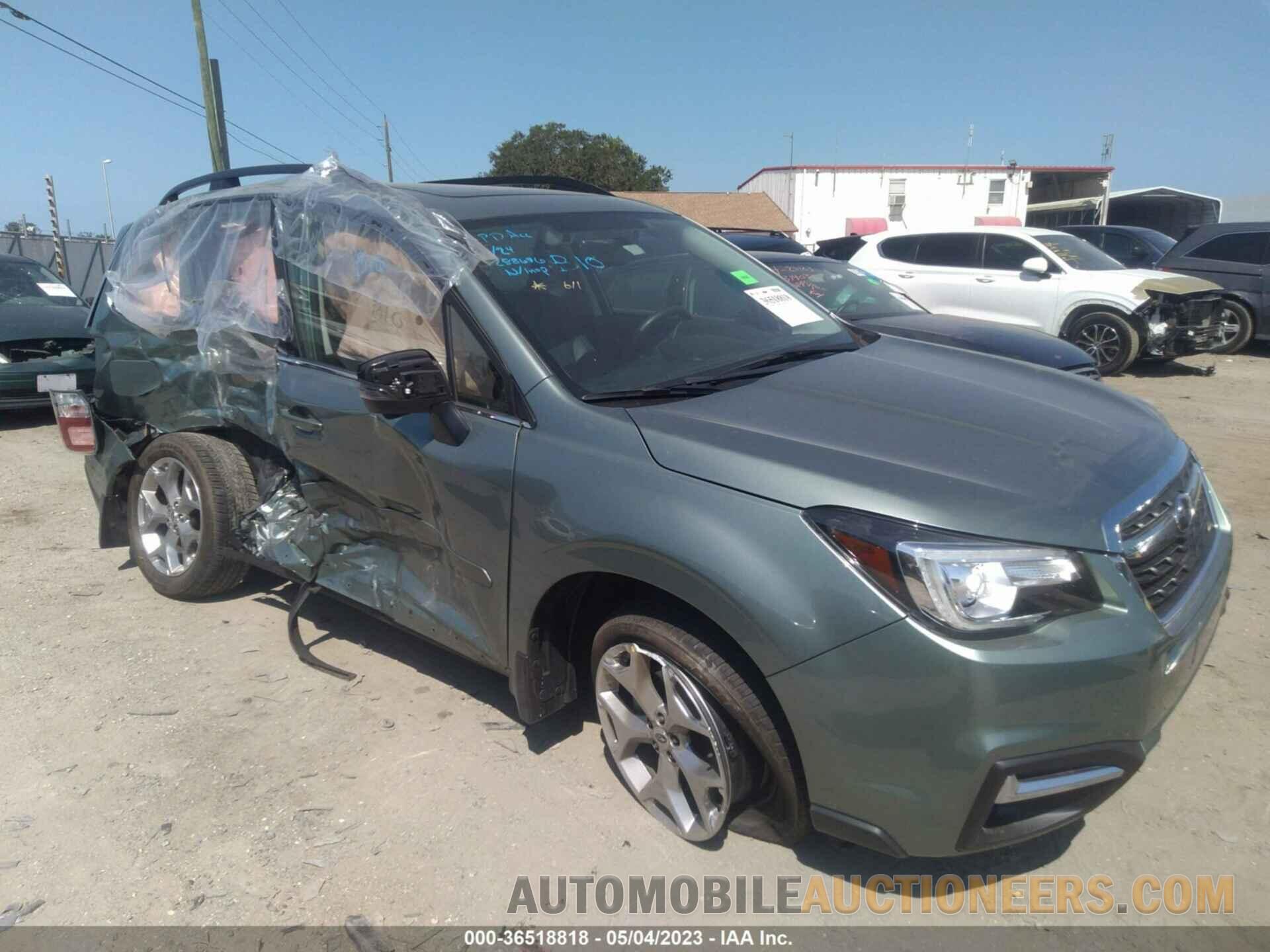 JF2SJAWC7JH546831 SUBARU FORESTER 2018