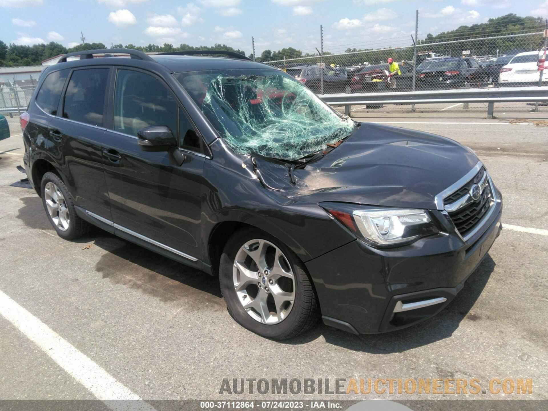 JF2SJAWC8JH606812 SUBARU FORESTER 2018