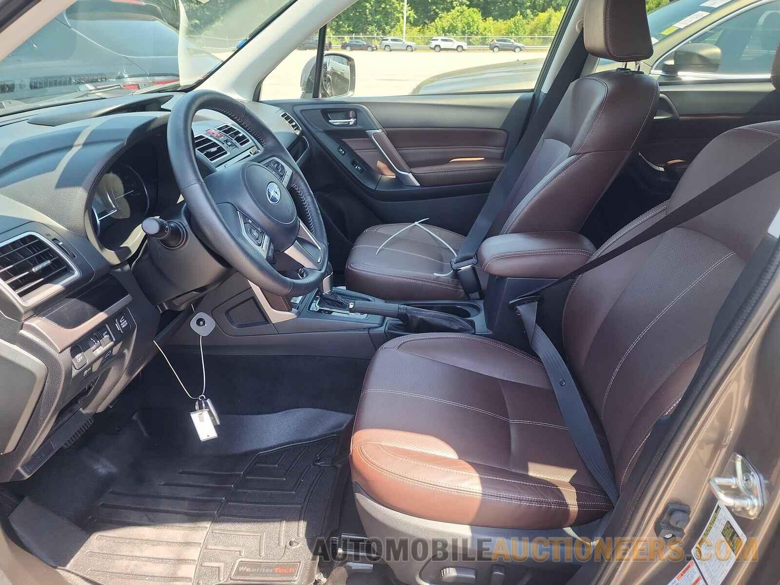 JF2SJAWC9JH525933 Subaru Forester 2018