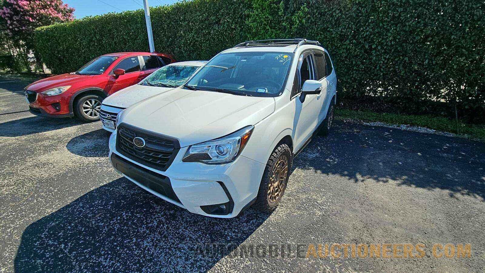 JF2SJGWC9JH532108 Subaru Forester 2018