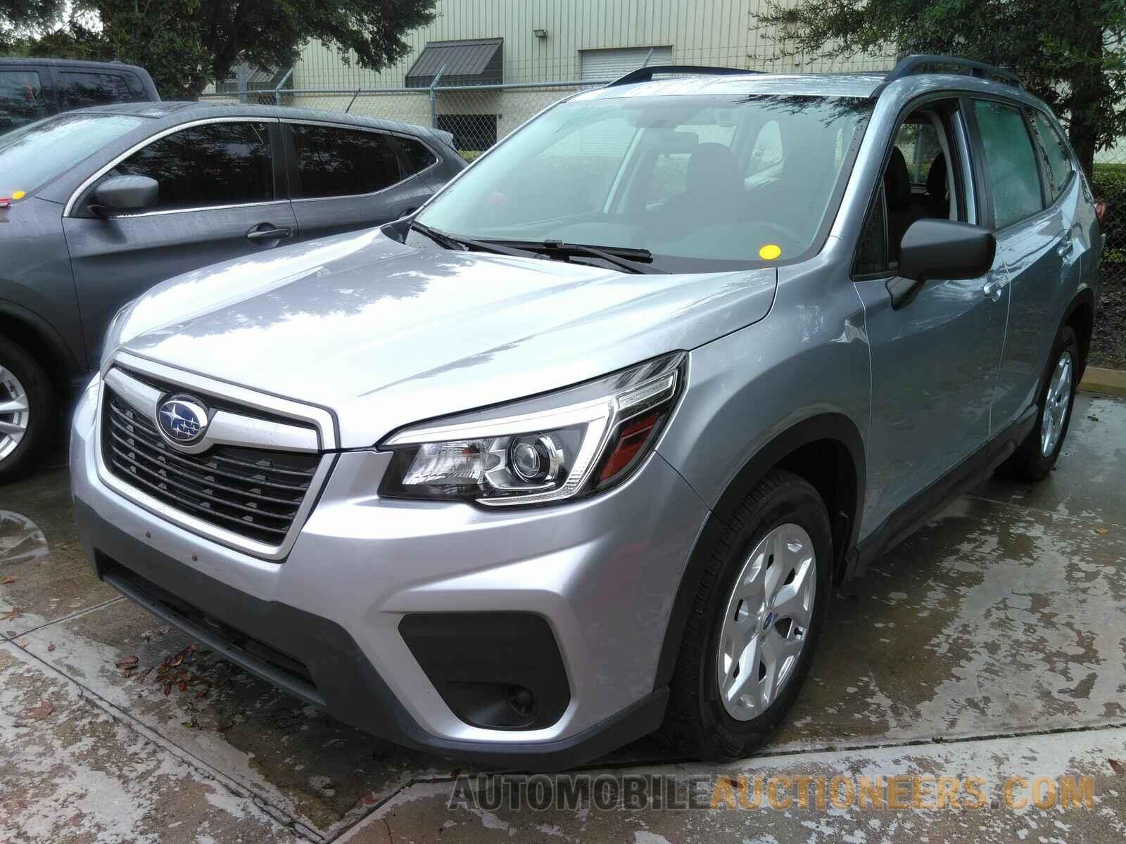 JF2SKACC3KH476537 Subaru Forester 2019