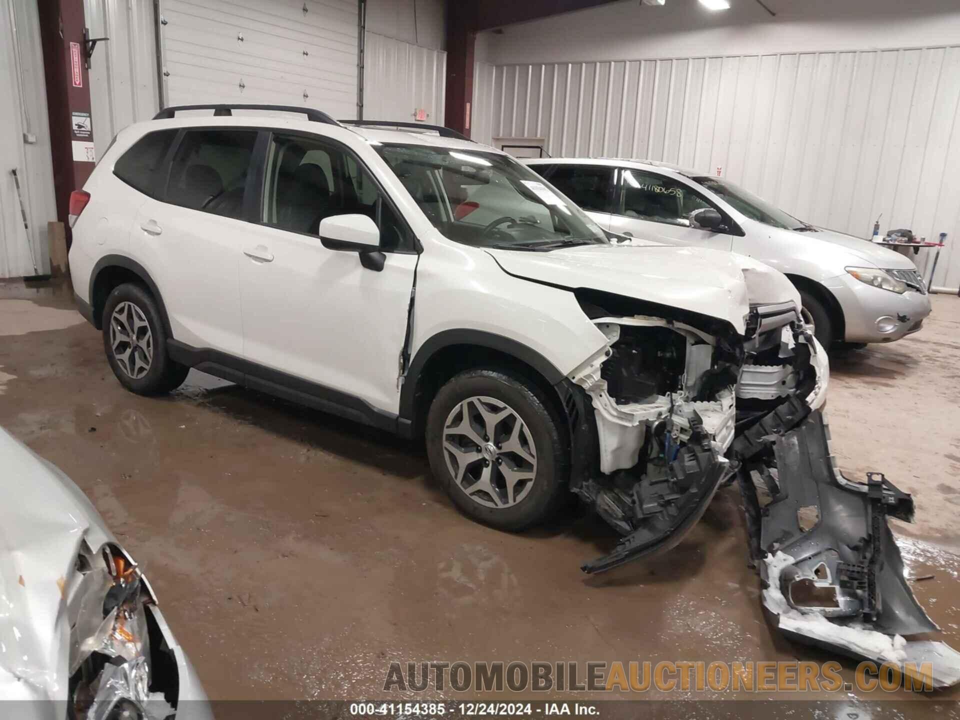 JF2SKAEC0KH547996 SUBARU FORESTER 2019