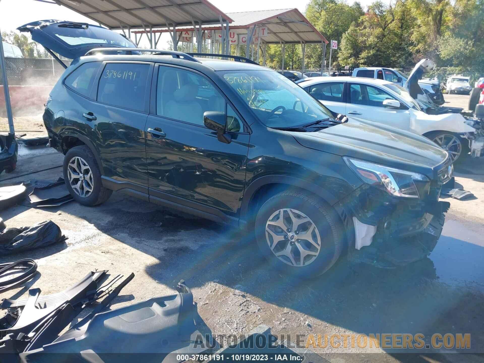 JF2SKAEC2NH460668 SUBARU FORESTER 2022