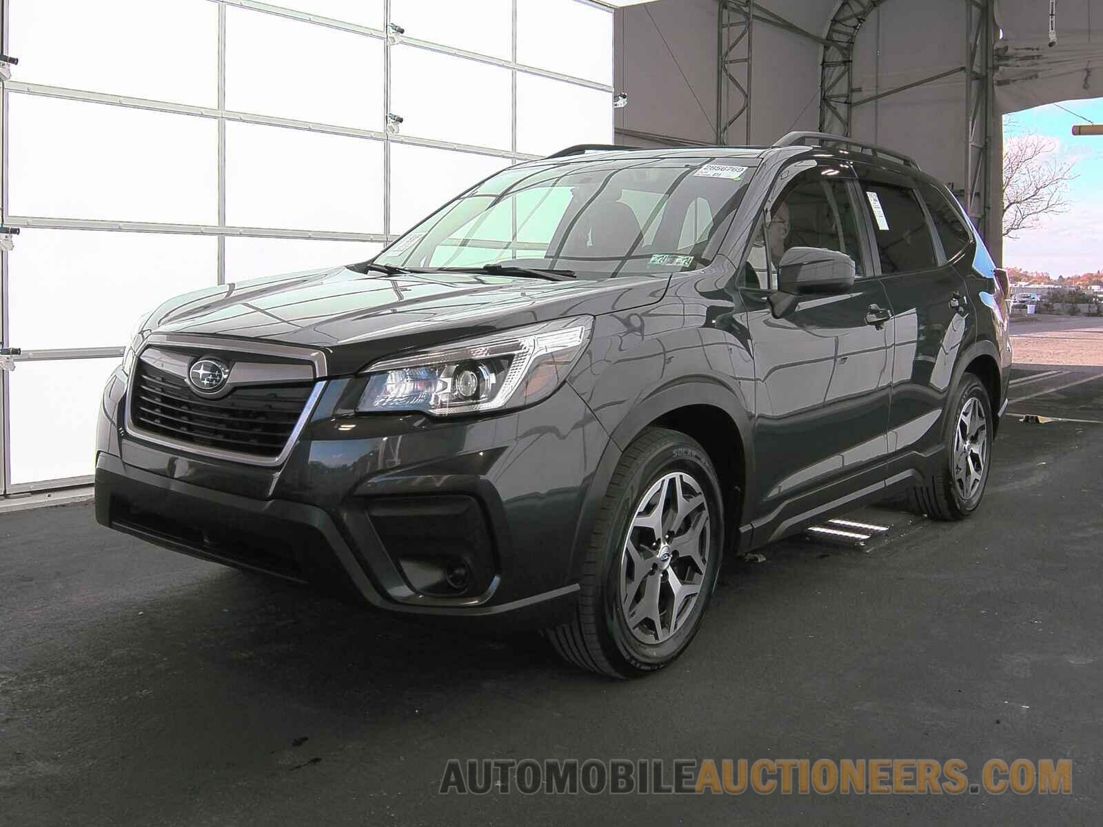 JF2SKAEC3KH553002 Subaru Forester 2019