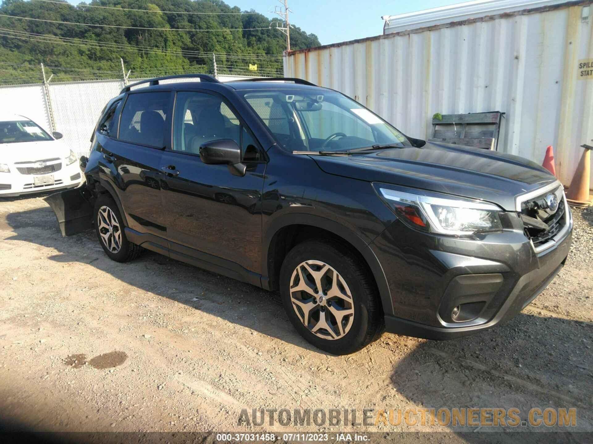 JF2SKAEC5KH571677 SUBARU FORESTER 2019