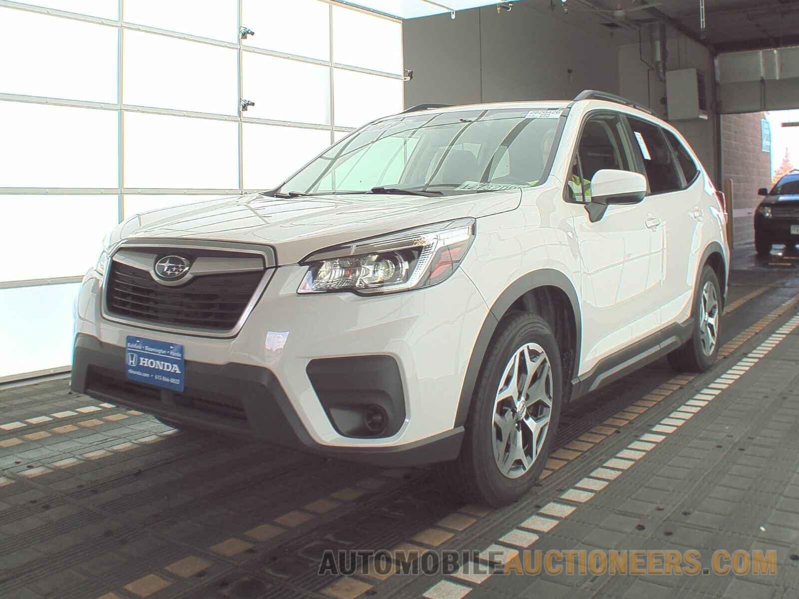 JF2SKAEC7KH481544 Subaru Forester 2019