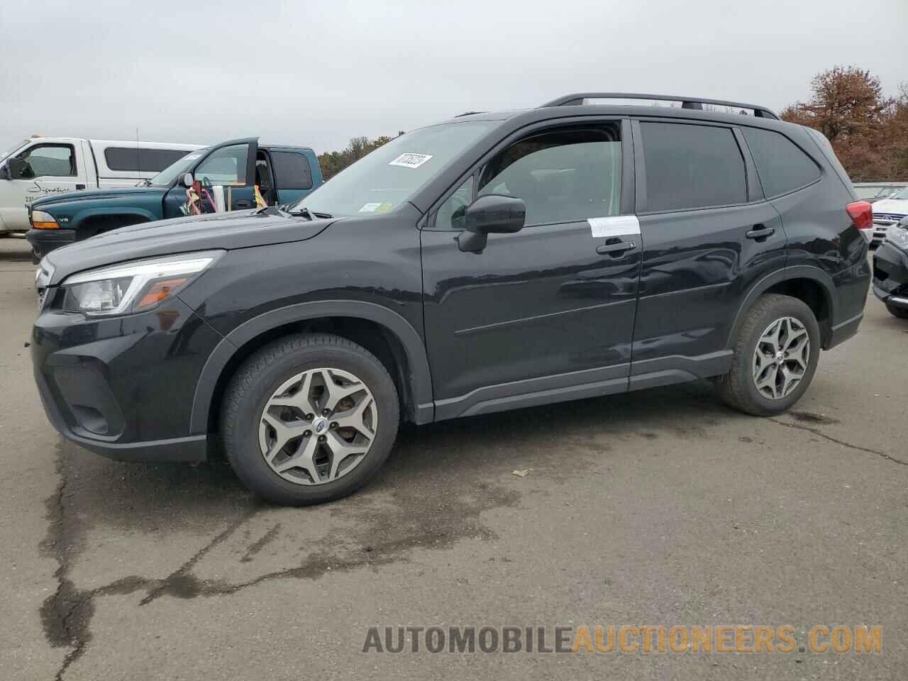 JF2SKAEC8KH591499 SUBARU FORESTER 2019