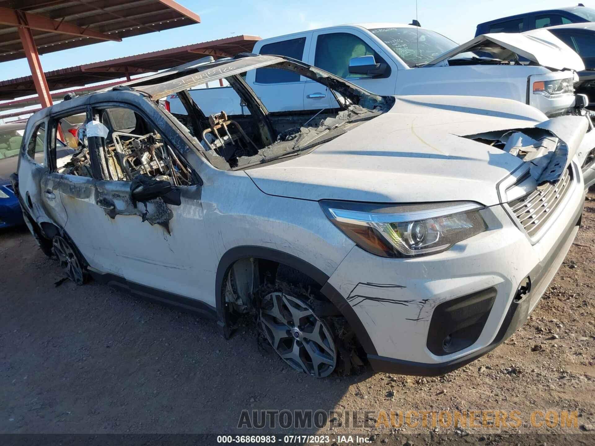 JF2SKAEC9KH495798 SUBARU FORESTER 2019