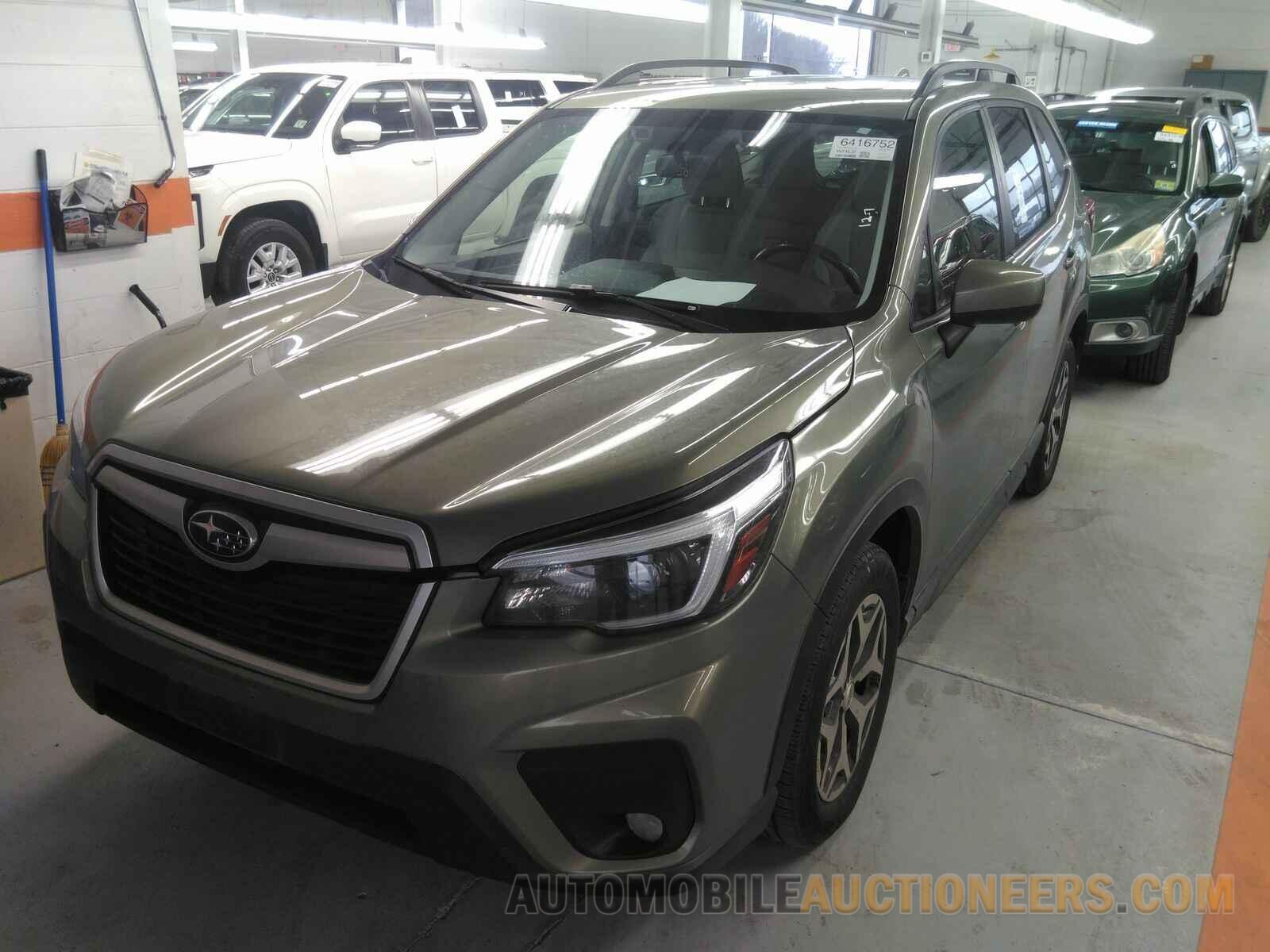 JF2SKAFC1MH557275 Subaru Forester 2021