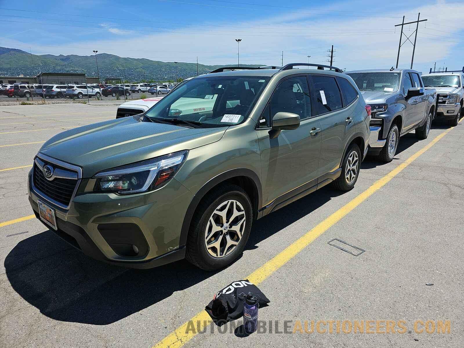 JF2SKAFC8MH527318 Subaru Forester 2021