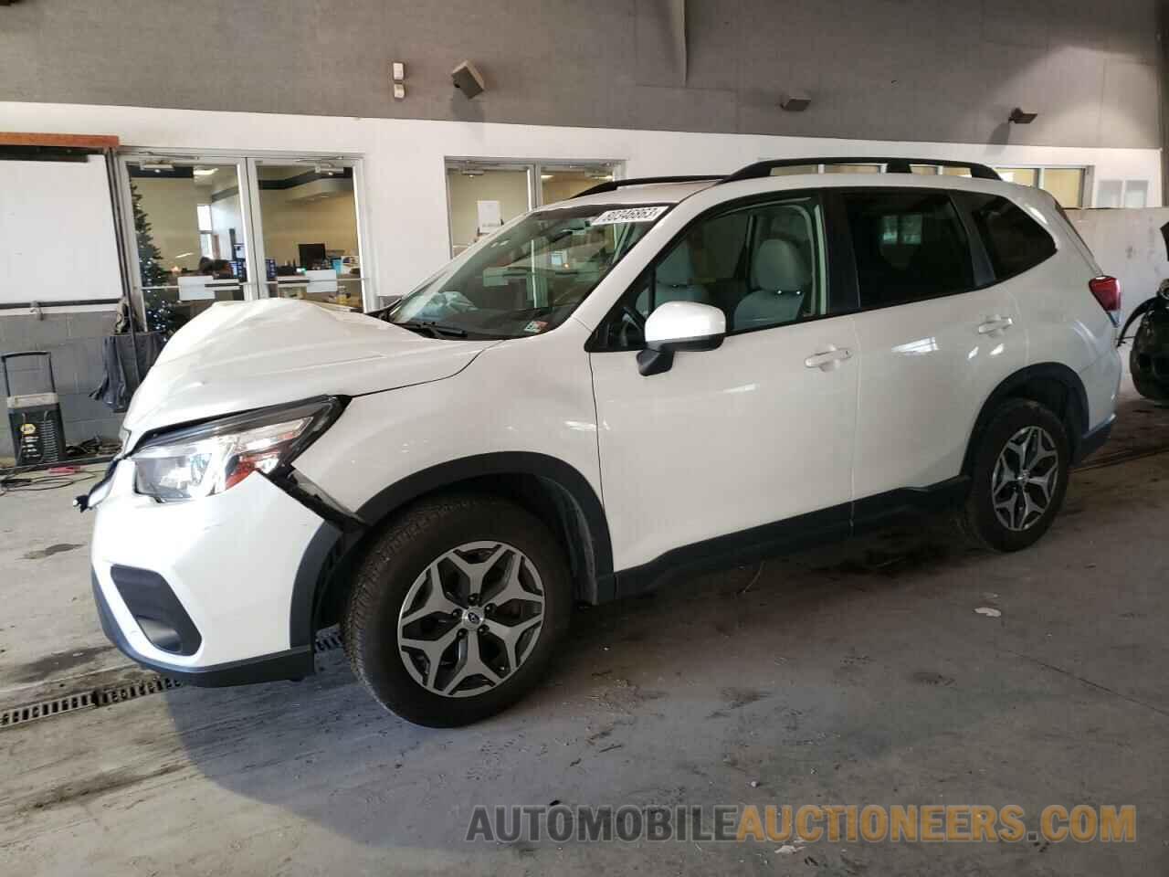 JF2SKAGC8KH588616 SUBARU FORESTER 2019