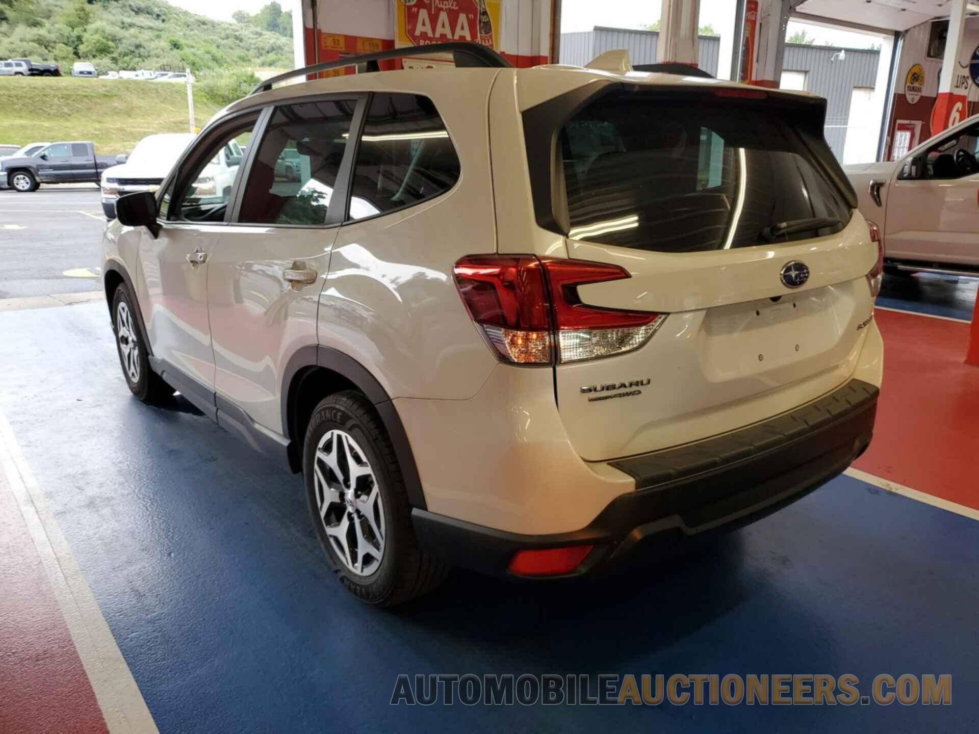 JF2SKAJCXMH548727 SUBARU FORESTER 2021