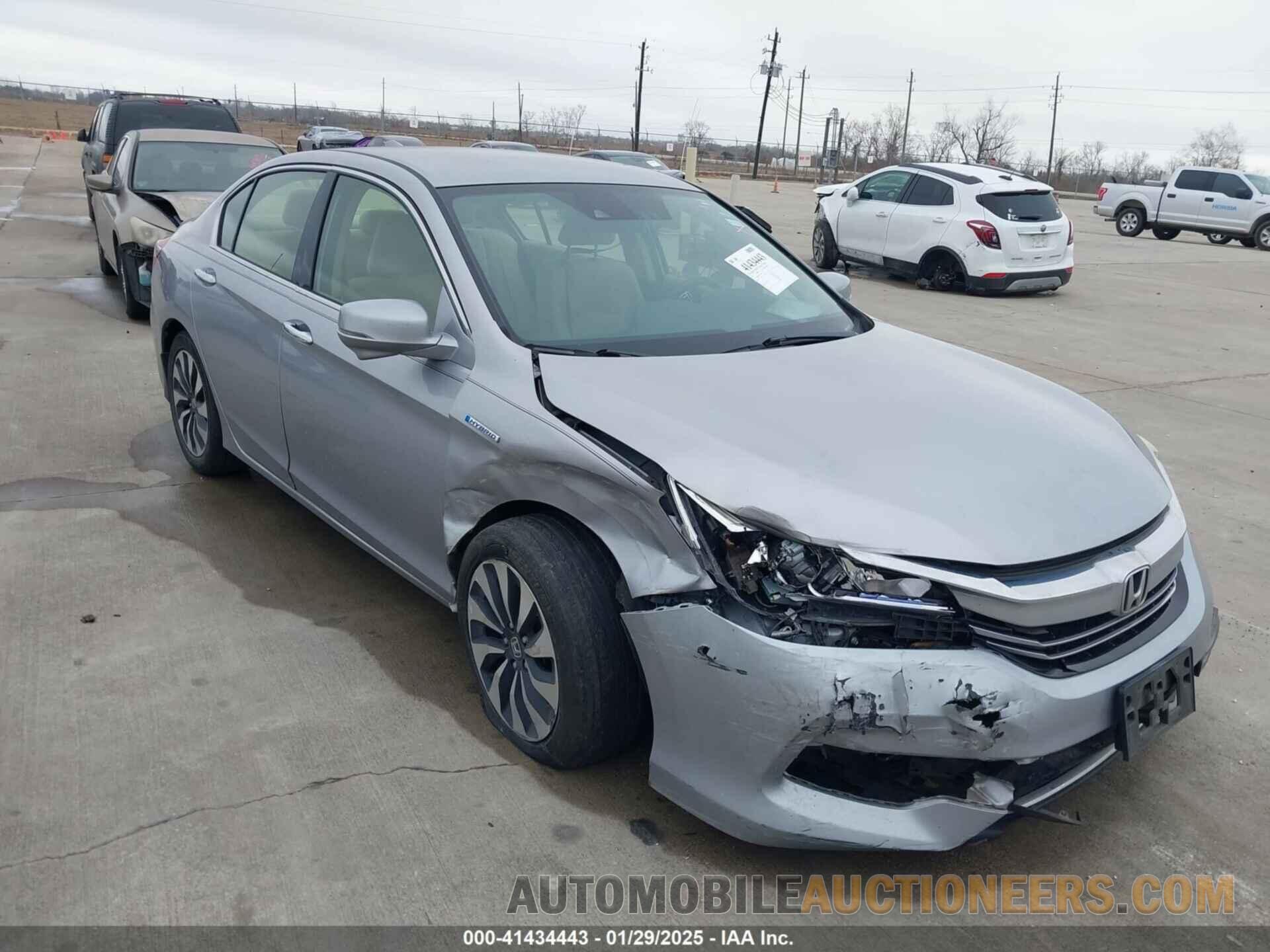 JHMCR6F39HC002054 HONDA ACCORD HYBRID 2017