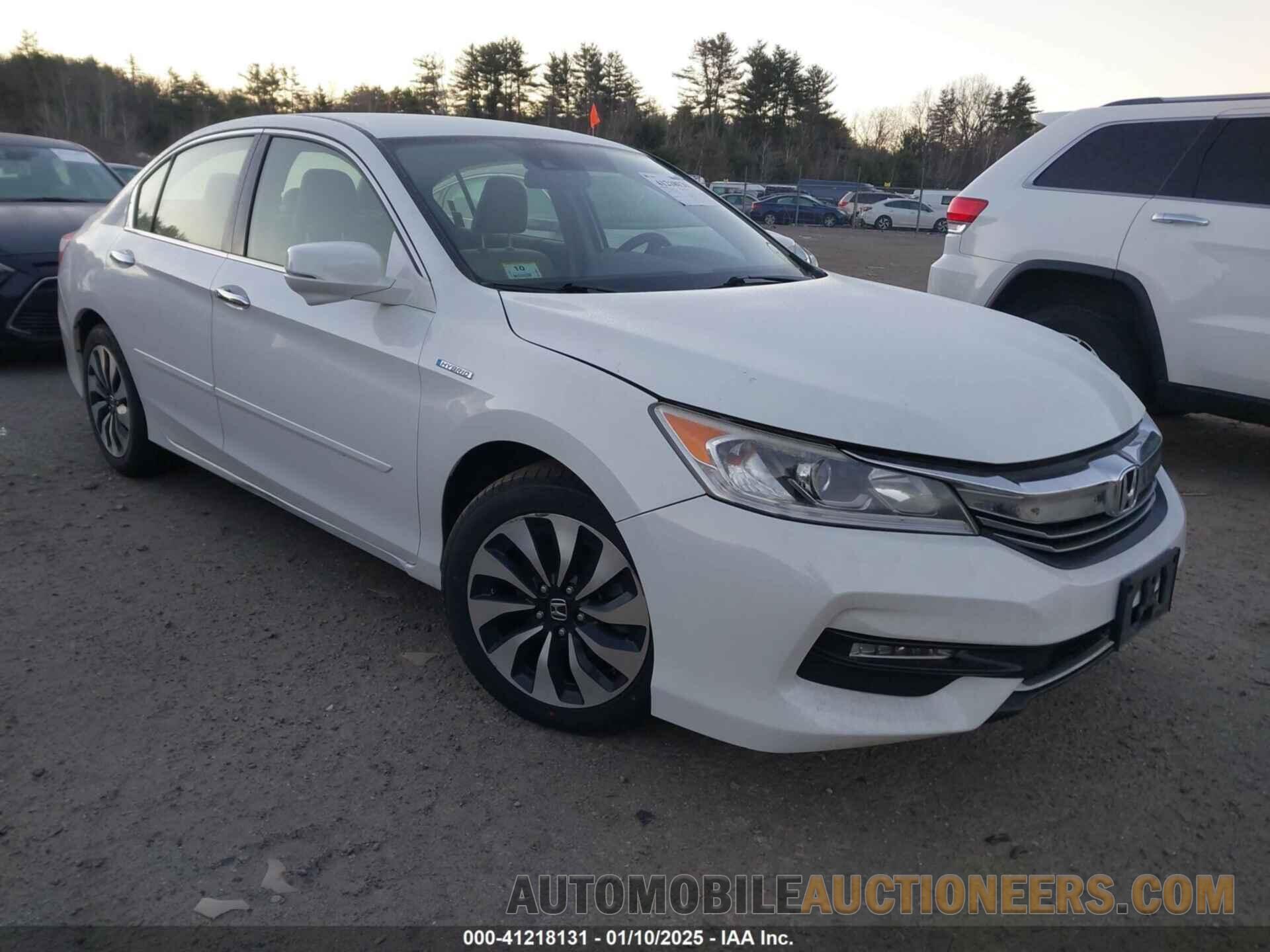 JHMCR6F3XHC000426 HONDA ACCORD HYBRID 2017