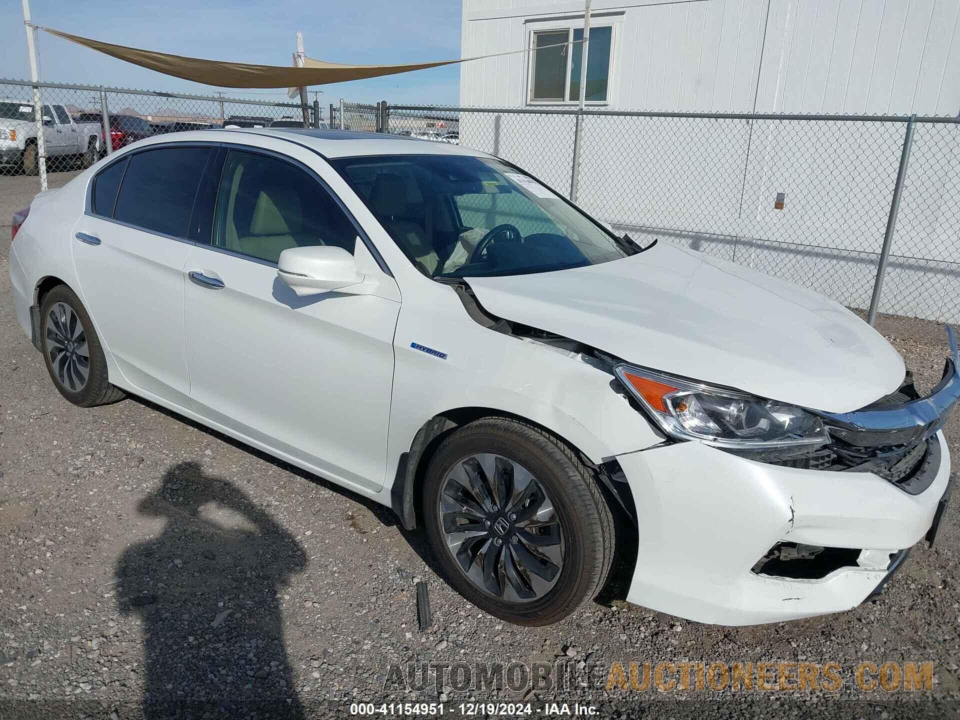 JHMCR6F53HC028375 HONDA ACCORD HYBRID 2017