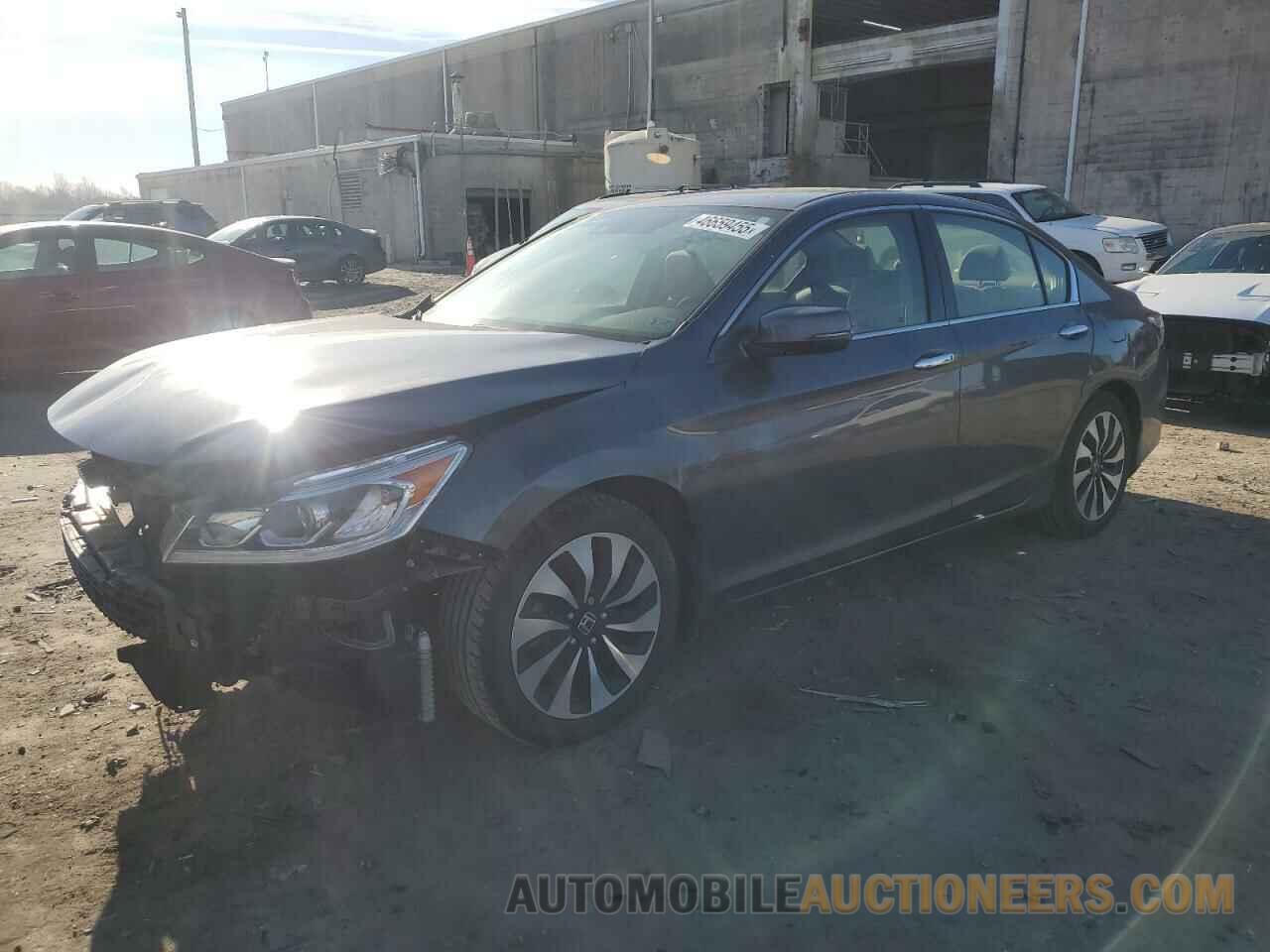 JHMCR6F57HC008002 HONDA ACCORD 2017