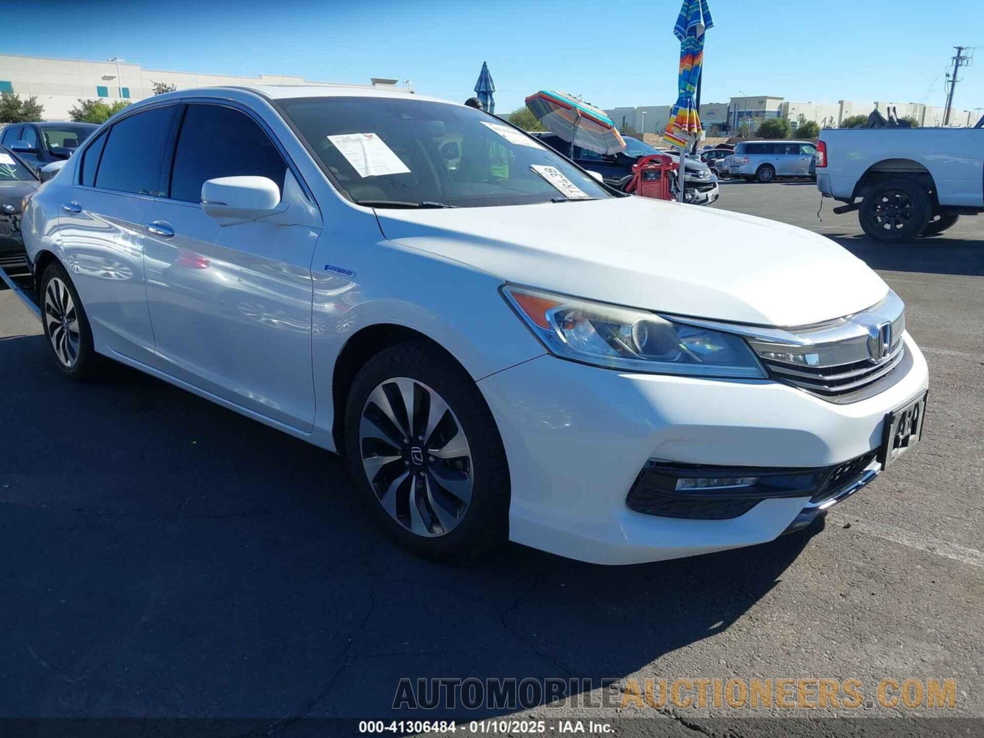 JHMCR6F58HC022653 HONDA ACCORD HYBRID 2017