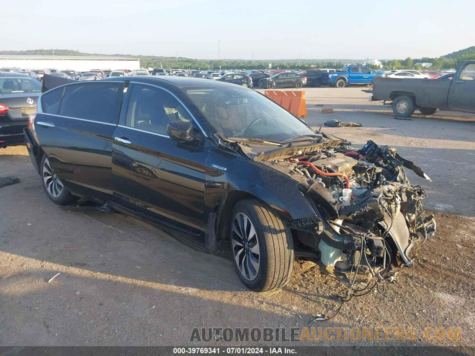 JHMCR6F70HC023815 HONDA ACCORD HYBRID 2017