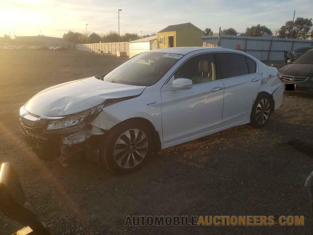 JHMCR6F70HC025905 HONDA ACCORD 2017