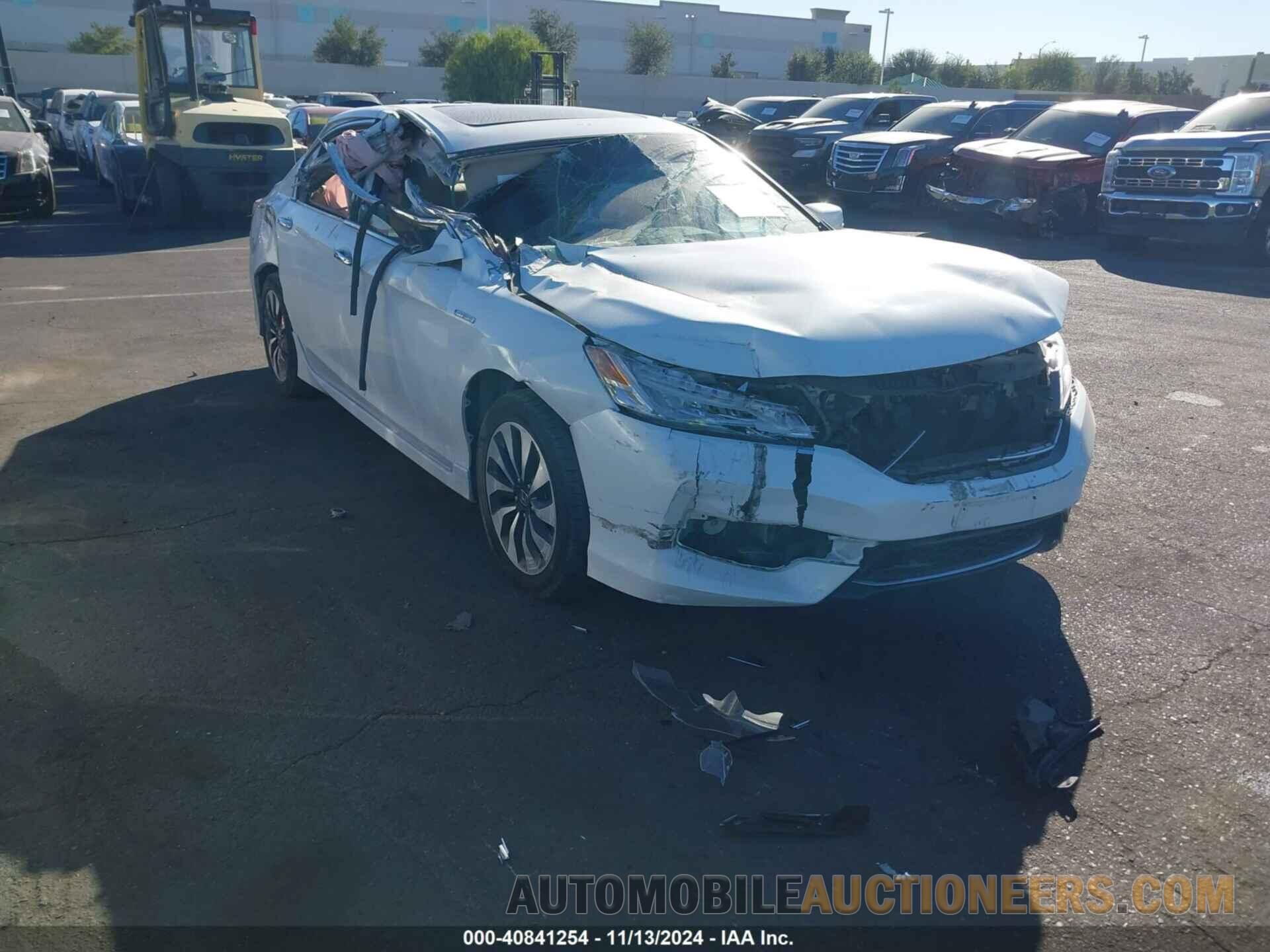 JHMCR6F74HC024272 HONDA ACCORD HYBRID 2017