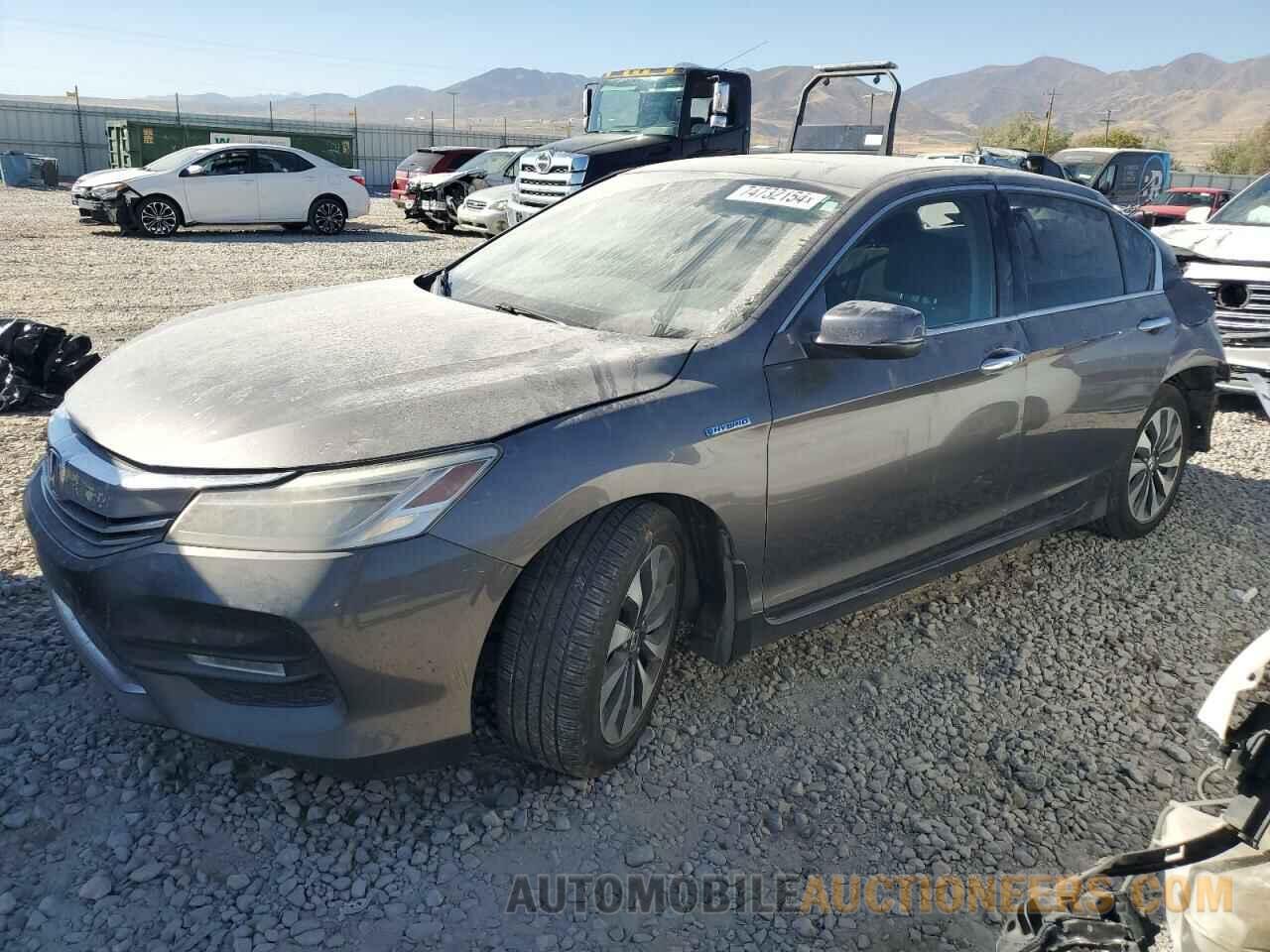 JHMCR6F76HC016206 HONDA ACCORD 2017