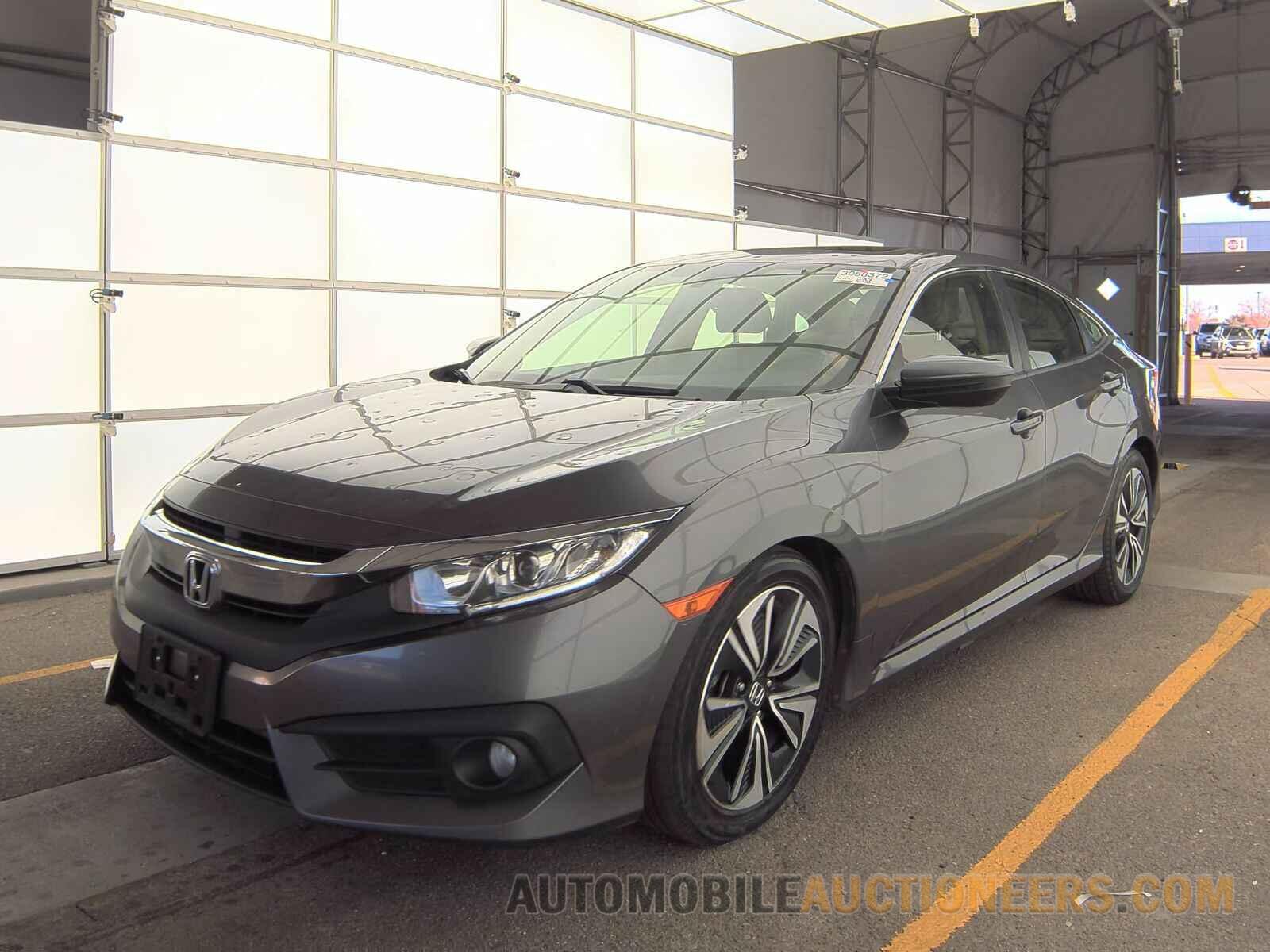 JHMFC1F33JX005113 Honda Civic Sedan 2018