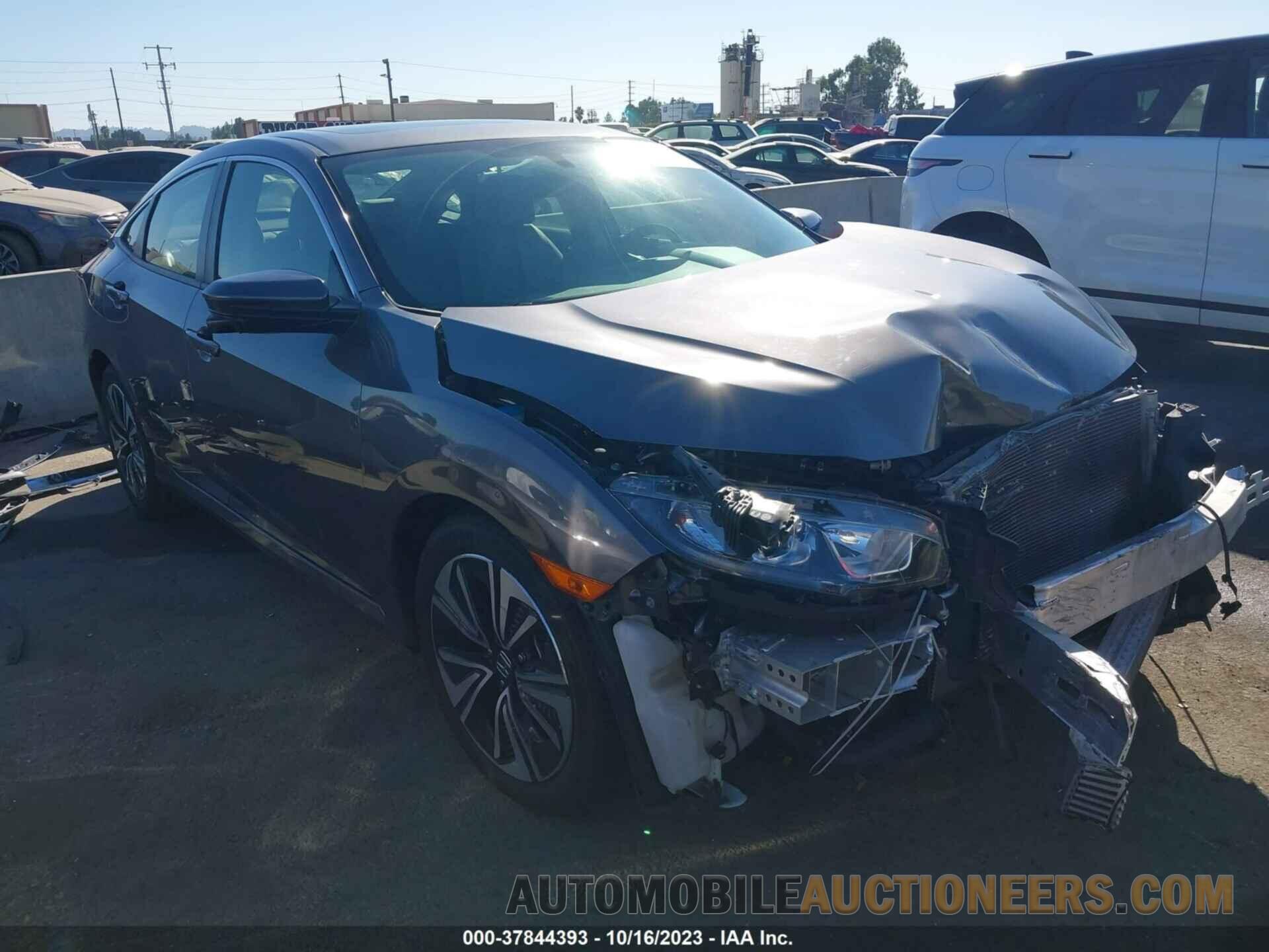 JHMFC1F3XJX009224 HONDA CIVIC SEDAN 2018