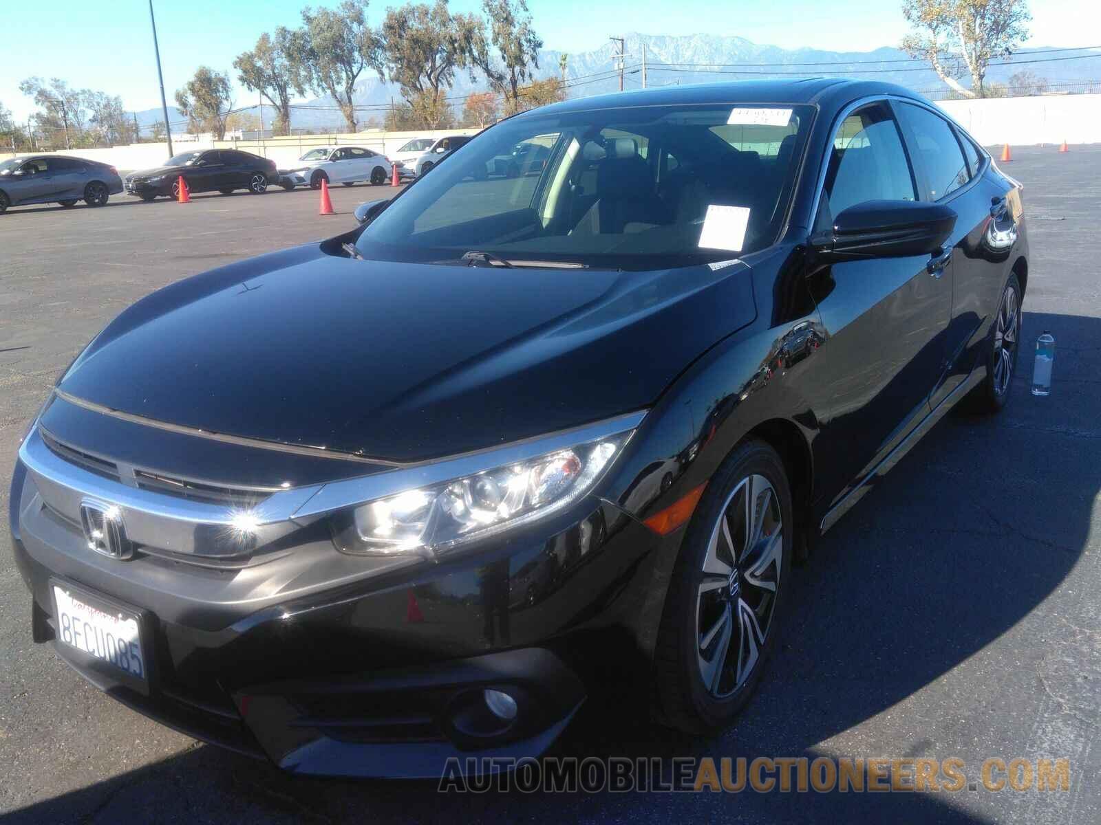 JHMFC1F3XJX018800 Honda Civic Sedan 2018