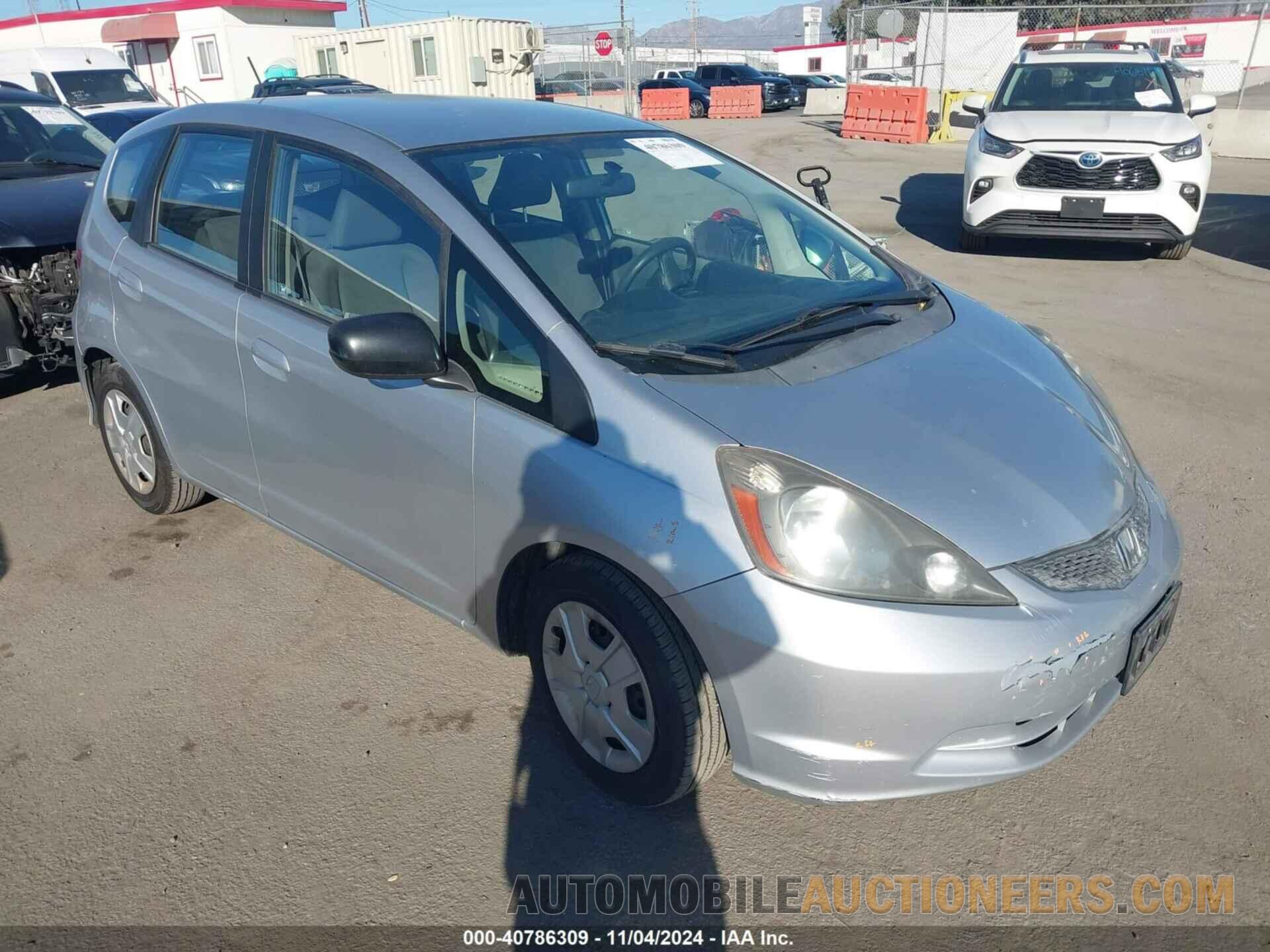 JHMGE8G30DC073841 HONDA FIT 2013