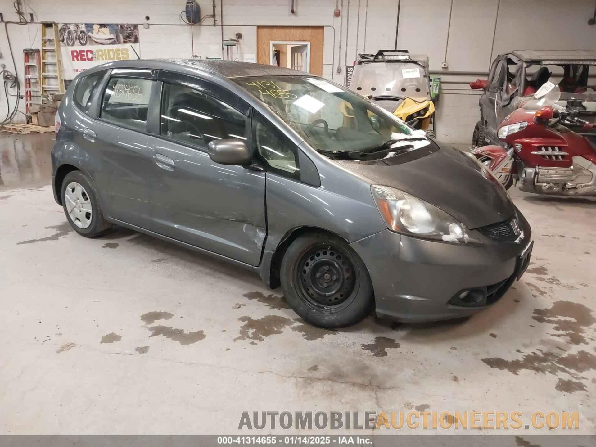 JHMGE8H30DC002329 HONDA FIT 2013