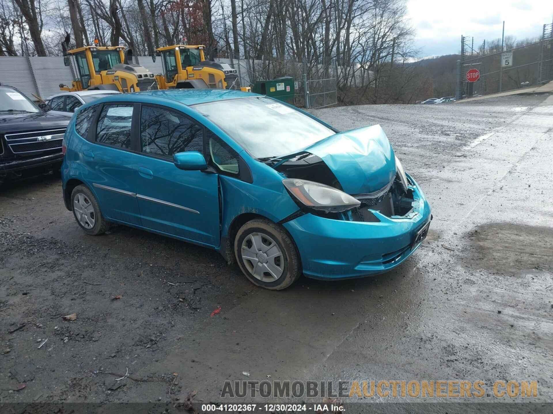 JHMGE8H31DC000234 HONDA FIT 2013