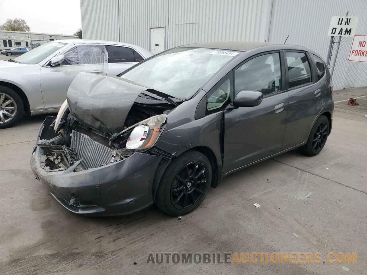 JHMGE8H31DC003957 HONDA FIT 2013