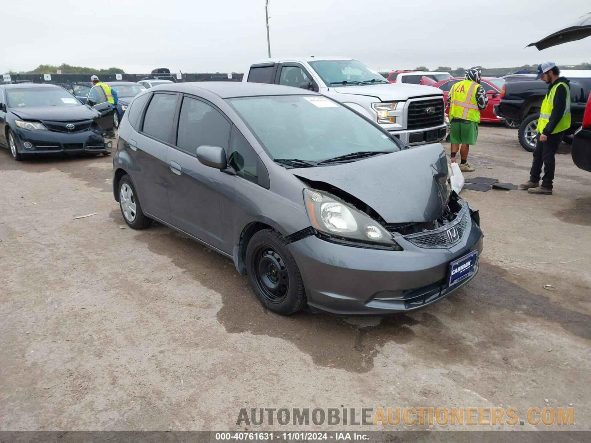 JHMGE8H31DC032679 HONDA FIT 2013